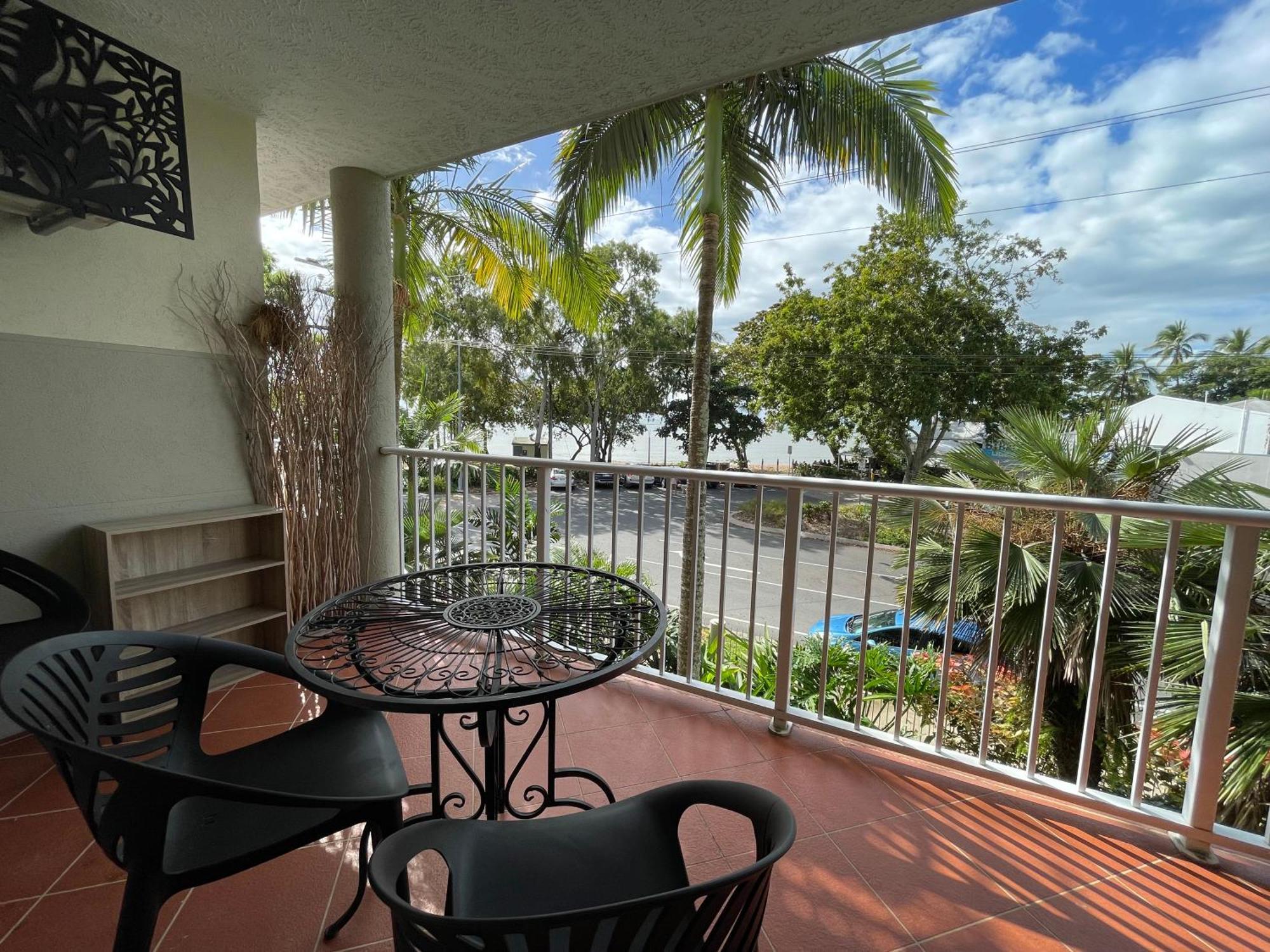 Premium One-Bedroom Apartment Sea View