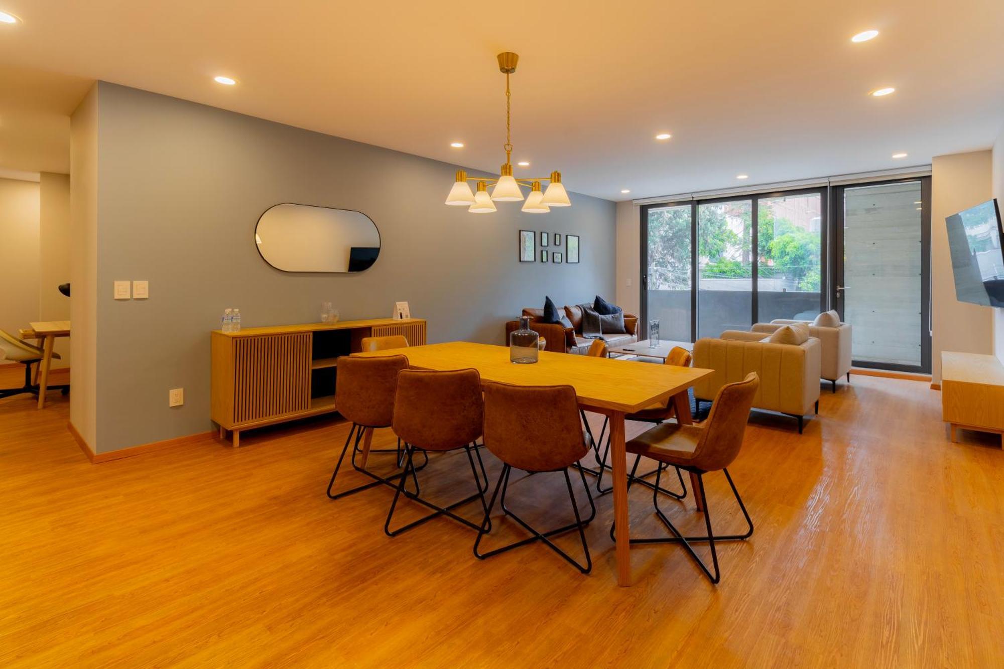 Apartamento Premium con balcón y vistas a la calle - 3 dormitorios
