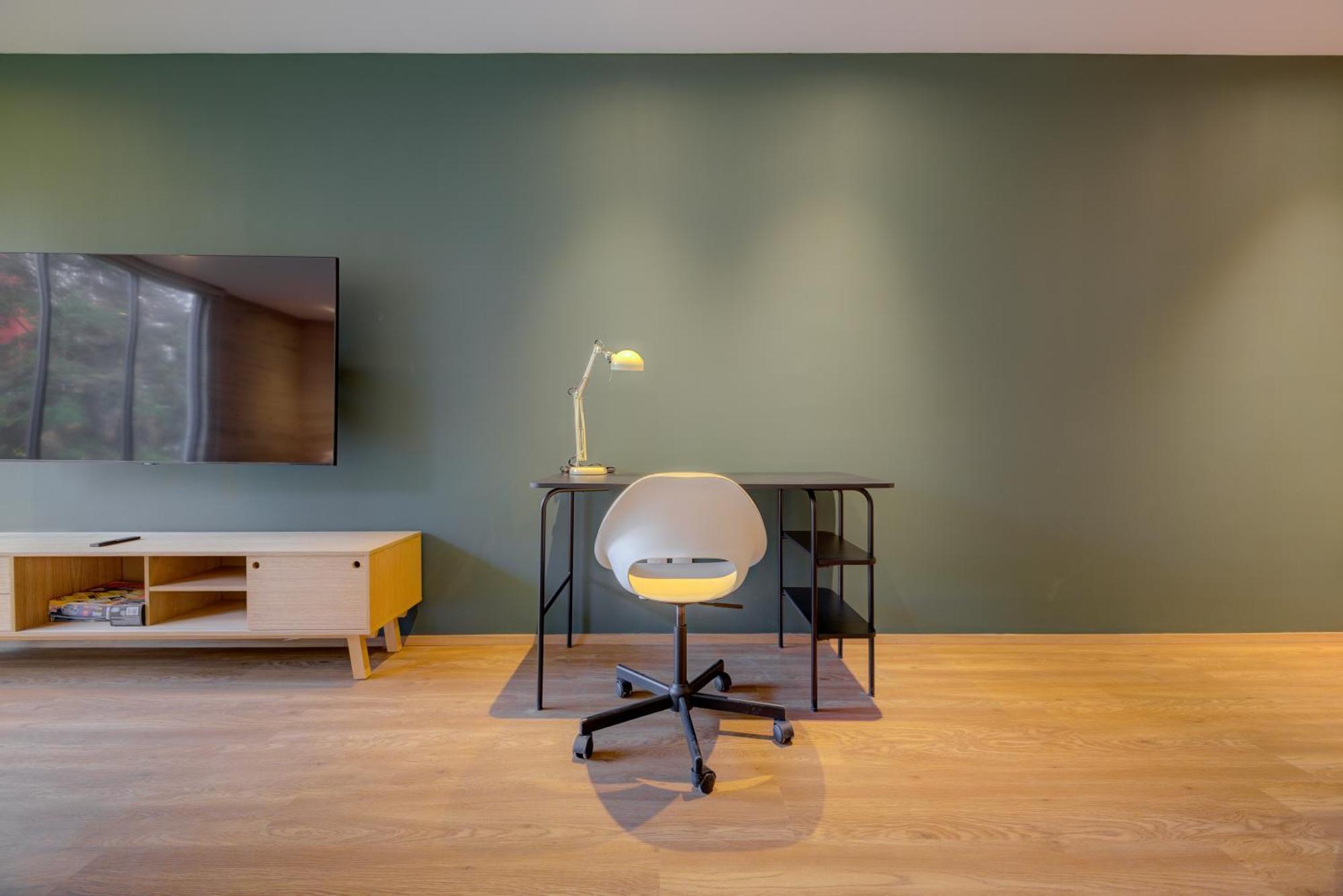 Apartamento de lujo con balcón y vistas a la calle - 3 dormitorios