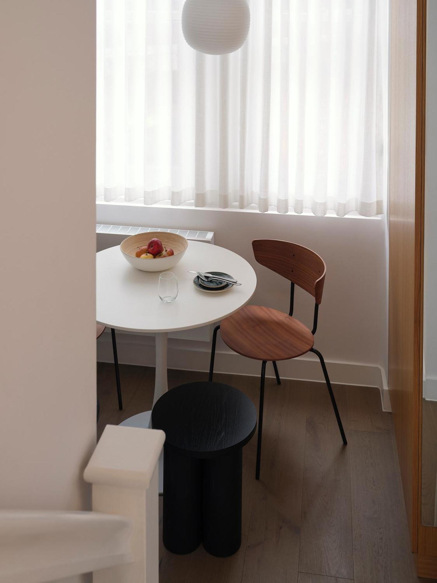 Superior One-Bedroom Apartment