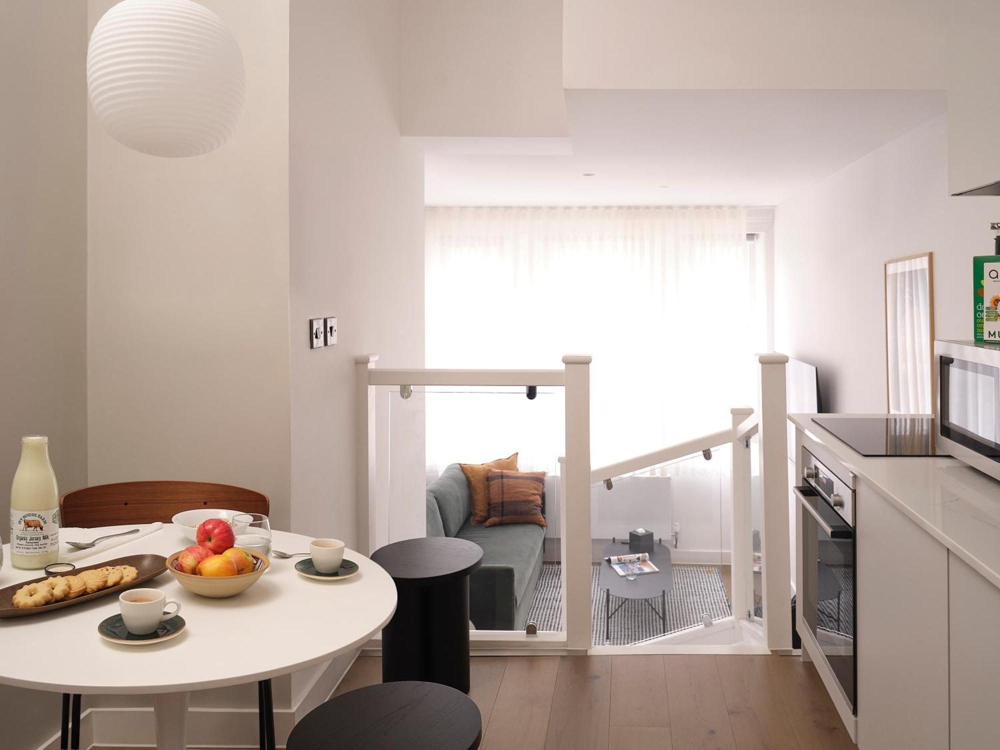 Deluxe One-Bedroom Suite
