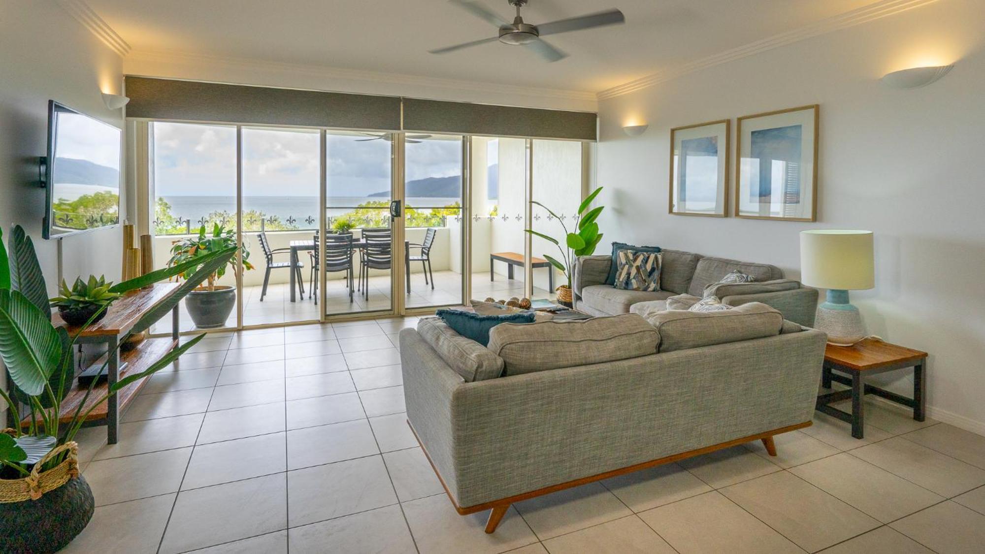 One-Bedroom Apartment Ocean Front