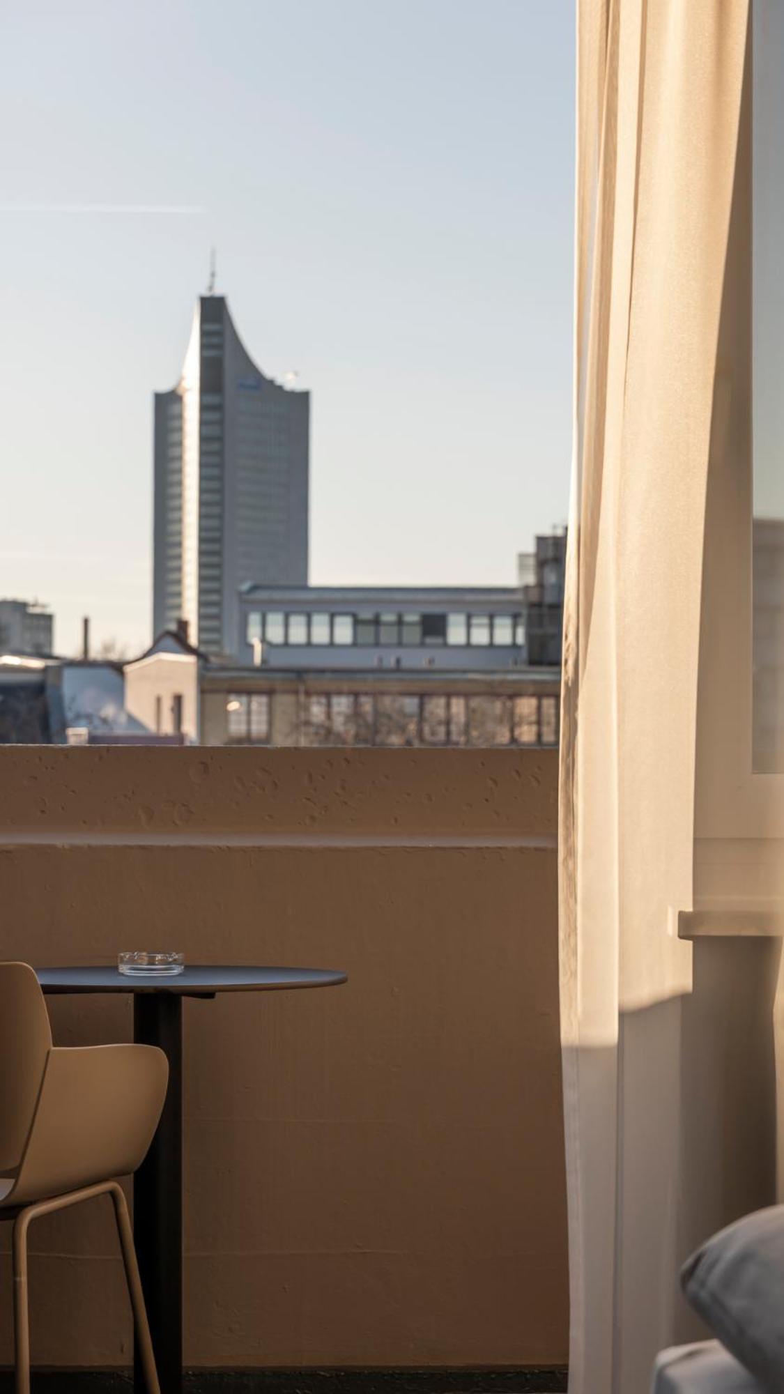 Studio Balcony