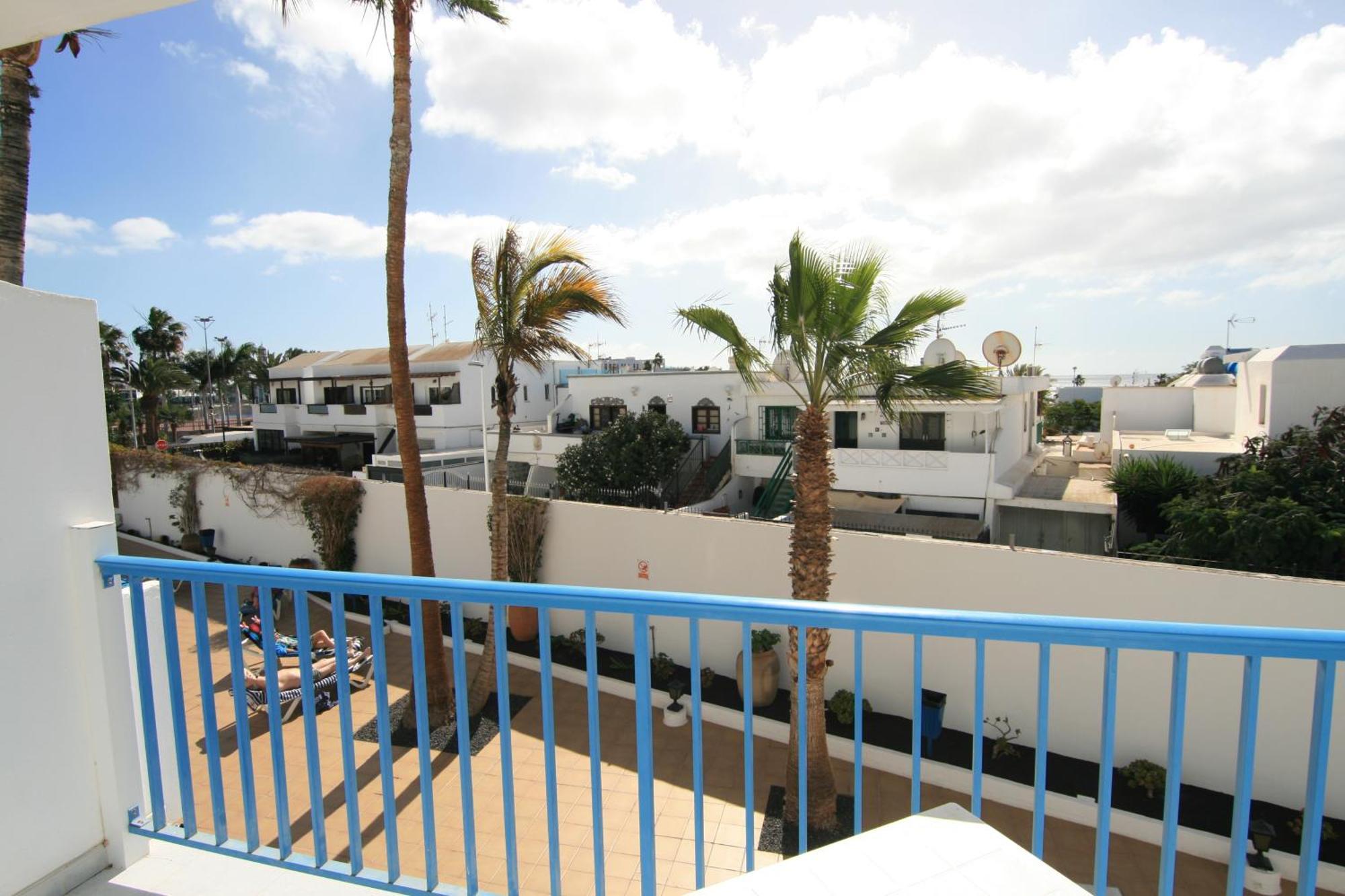 Apartamento con balcón