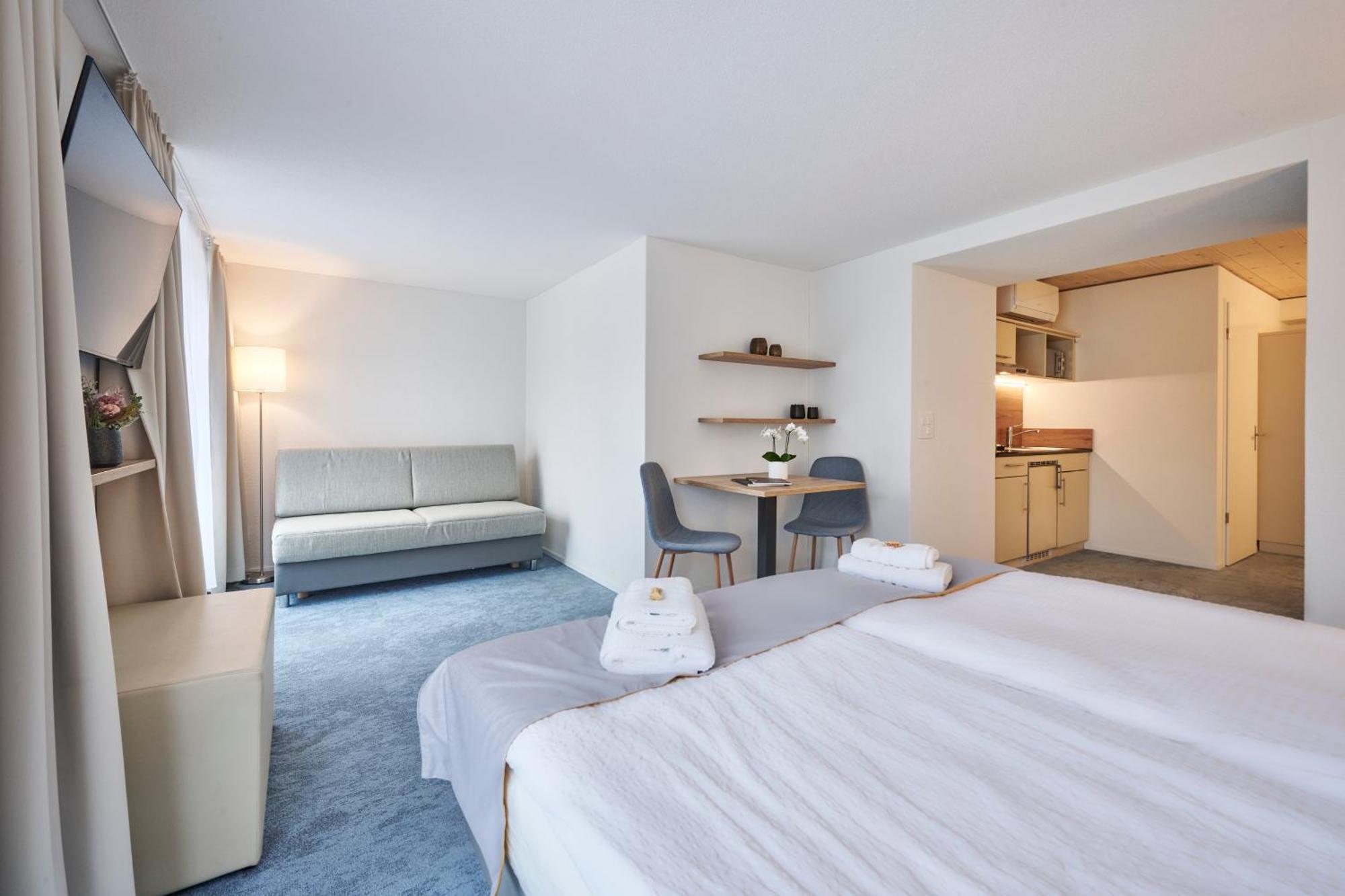 Old Town Apartment 10