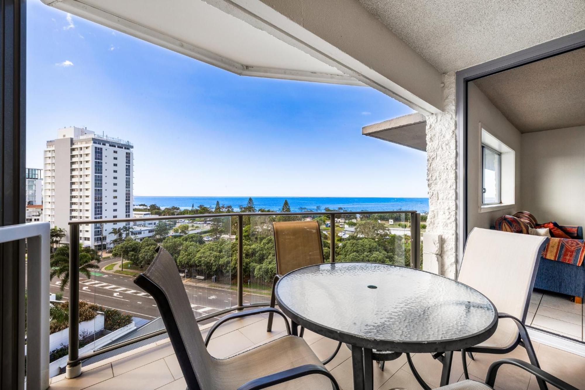Budget Two-Bedroom Apartment with Sea View,1664664538:JPEG