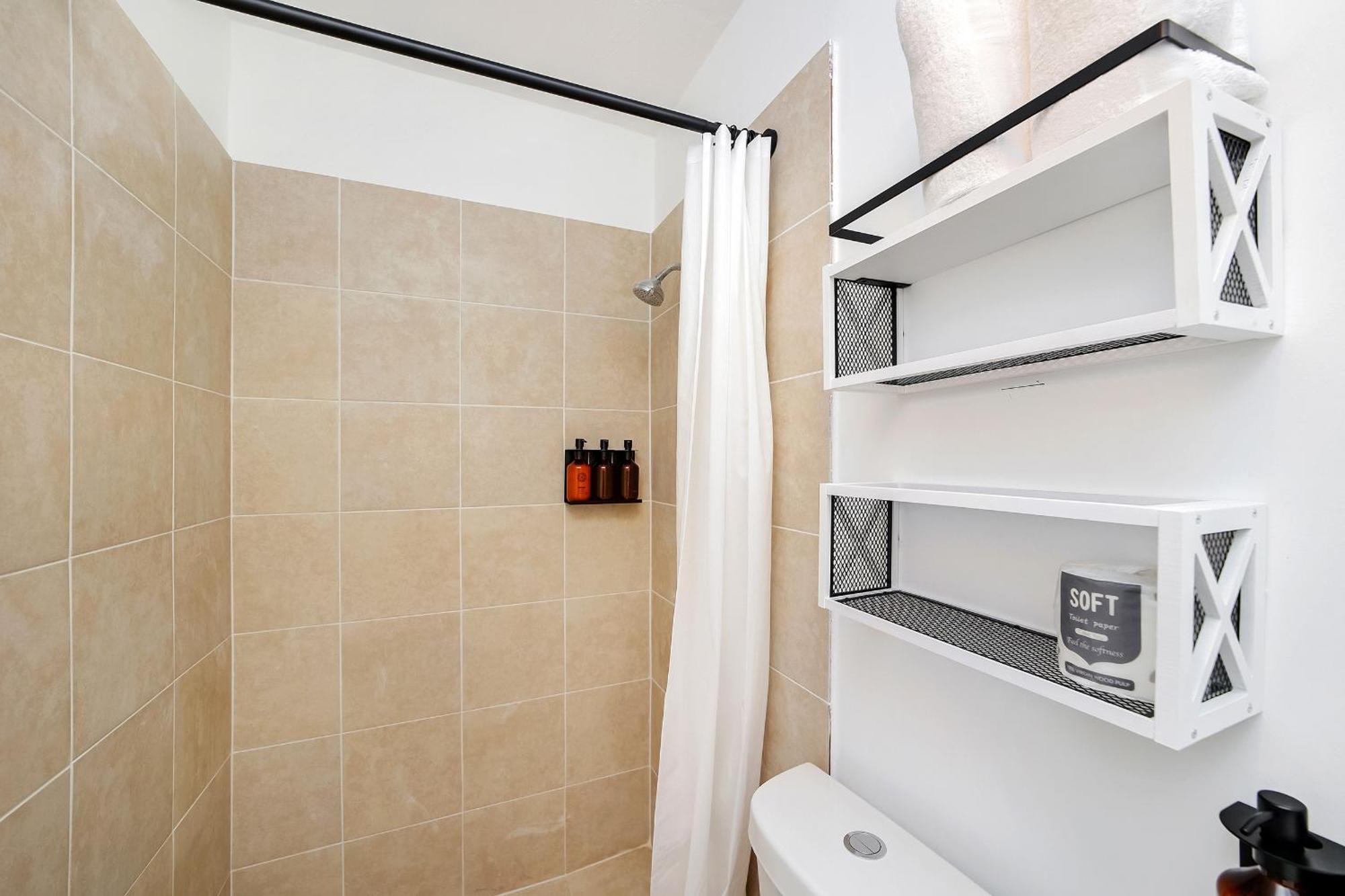 Standard Double Queen Beds  (Self Check-in)