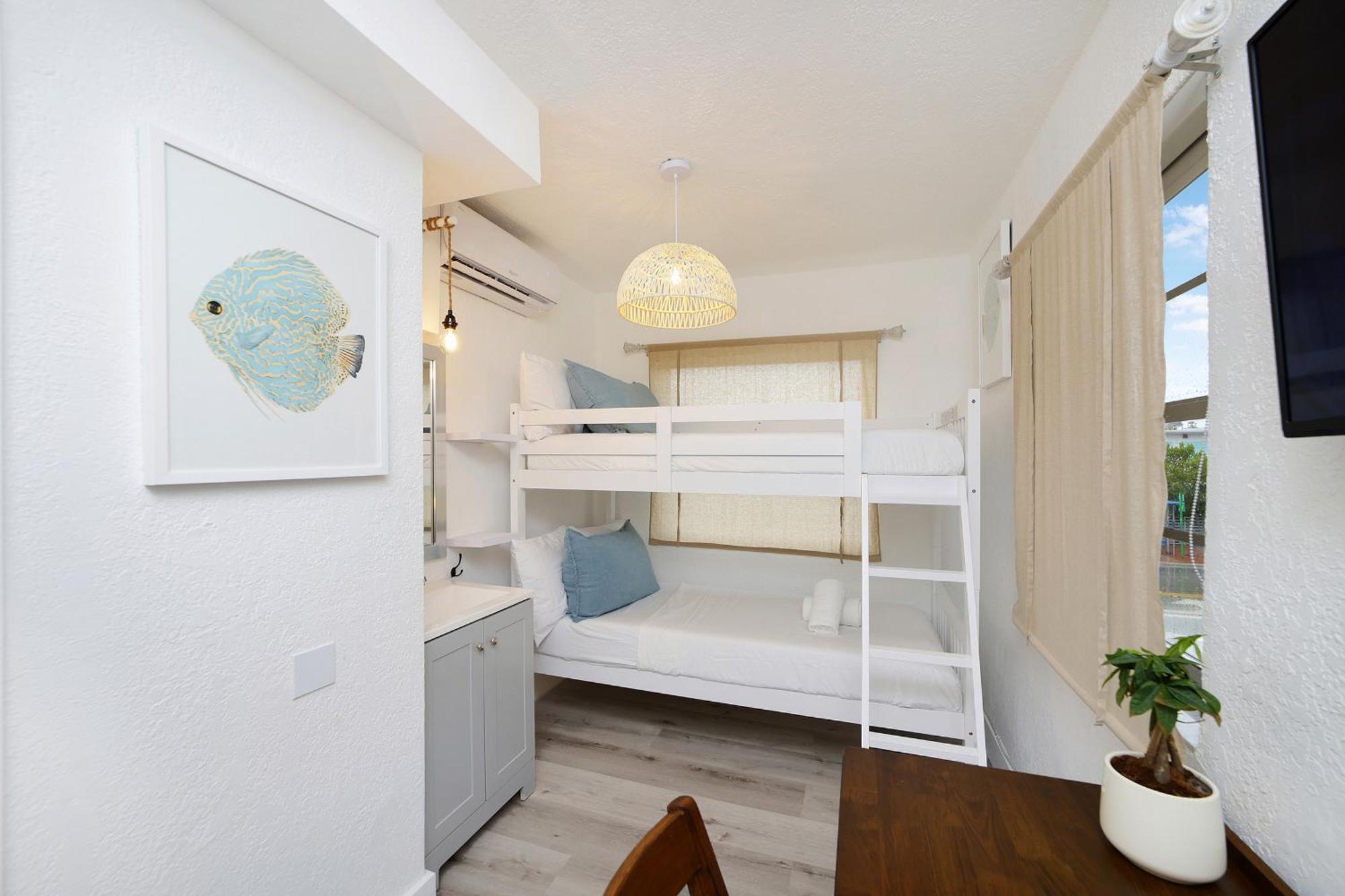 Bunk Bed Room (Self Check-in)