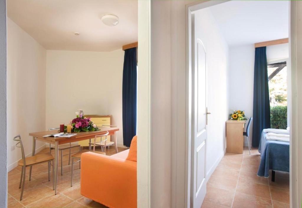 One-Bedroom Apartment,1674705376:JPEG
