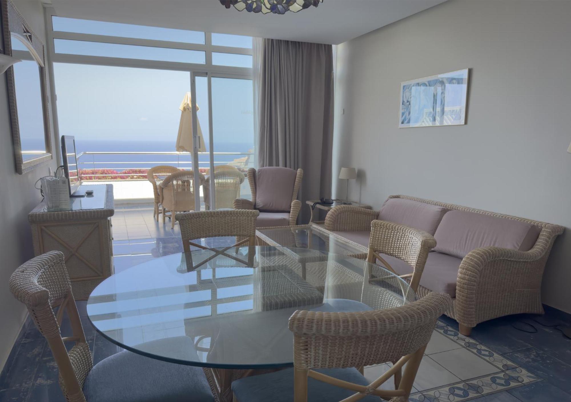 Two-Bedroom Apartment,1679616019:JPEG