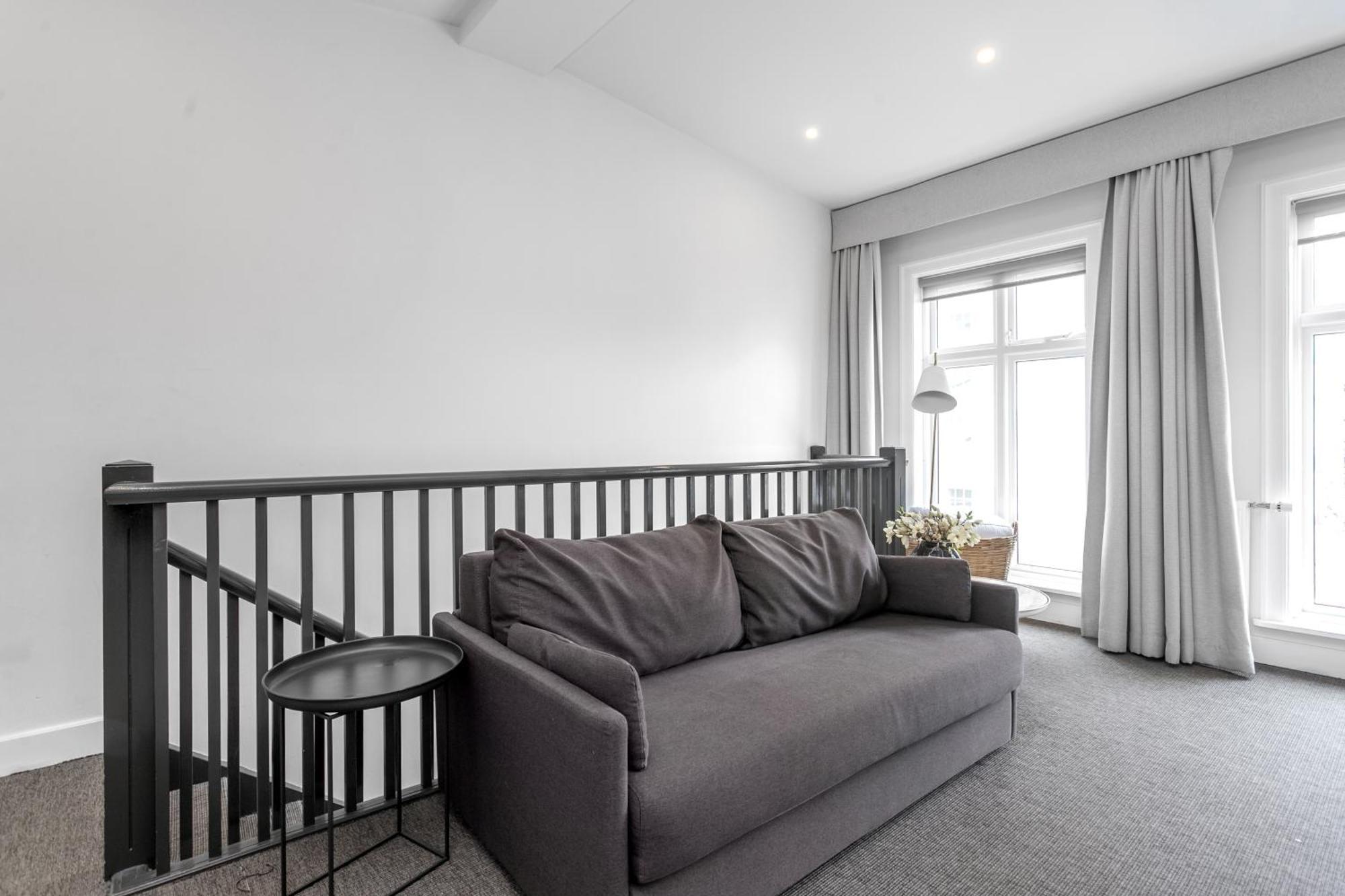 Penthouse Luxury Studio Apartment Top Floor