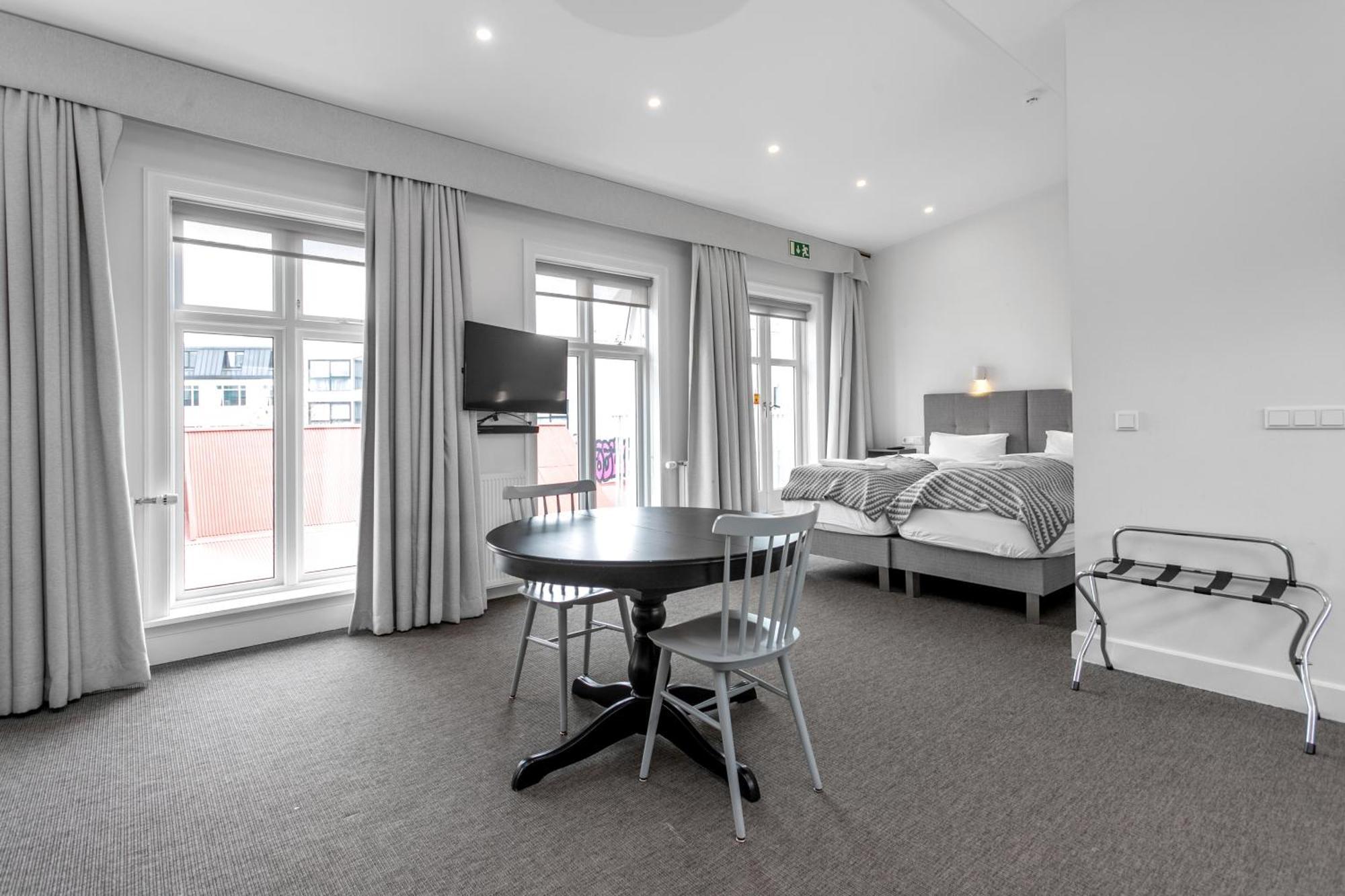 Penthouse Luxury Studio Apartment Top Floor
