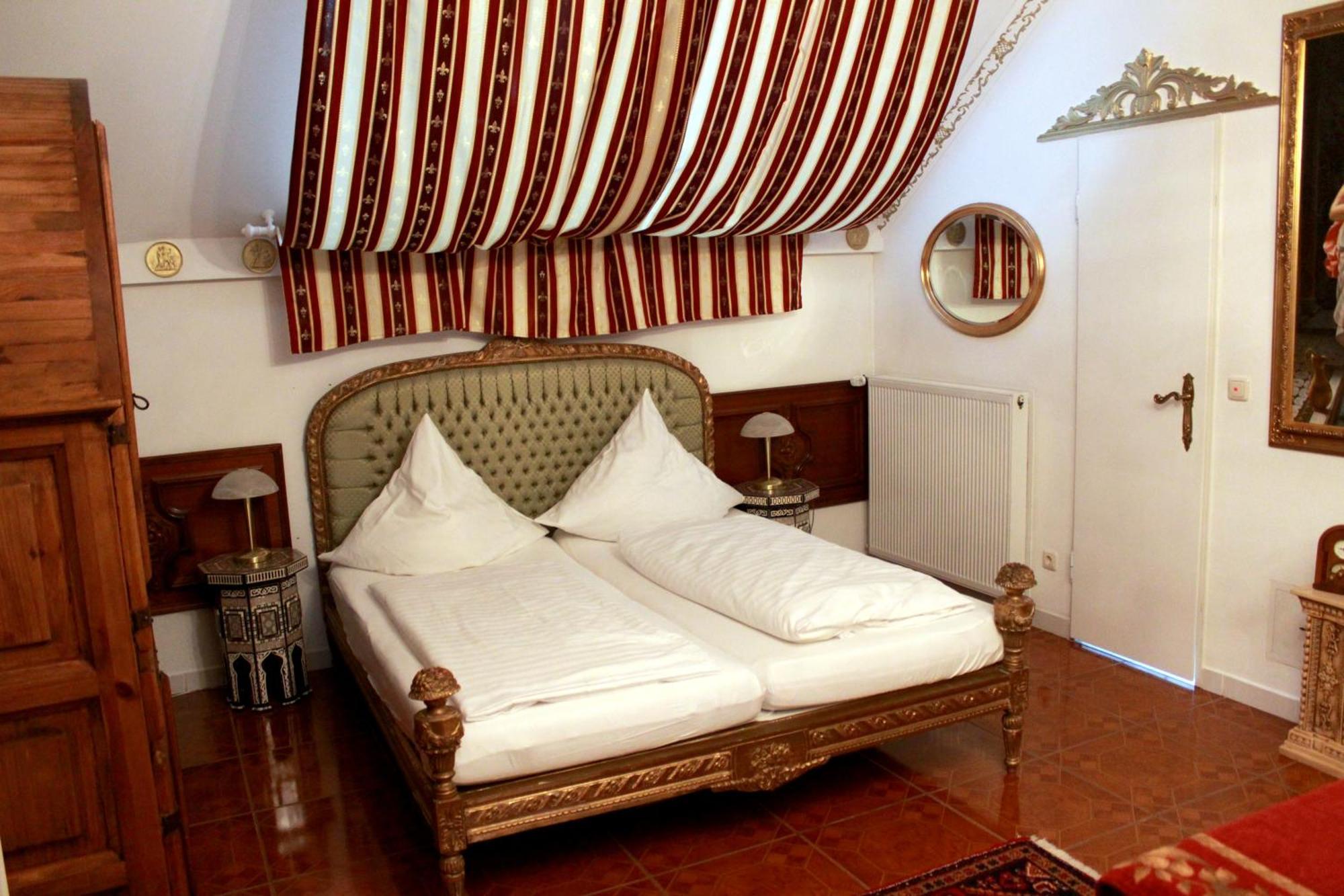 Junior Suite,1686517925:JPEG