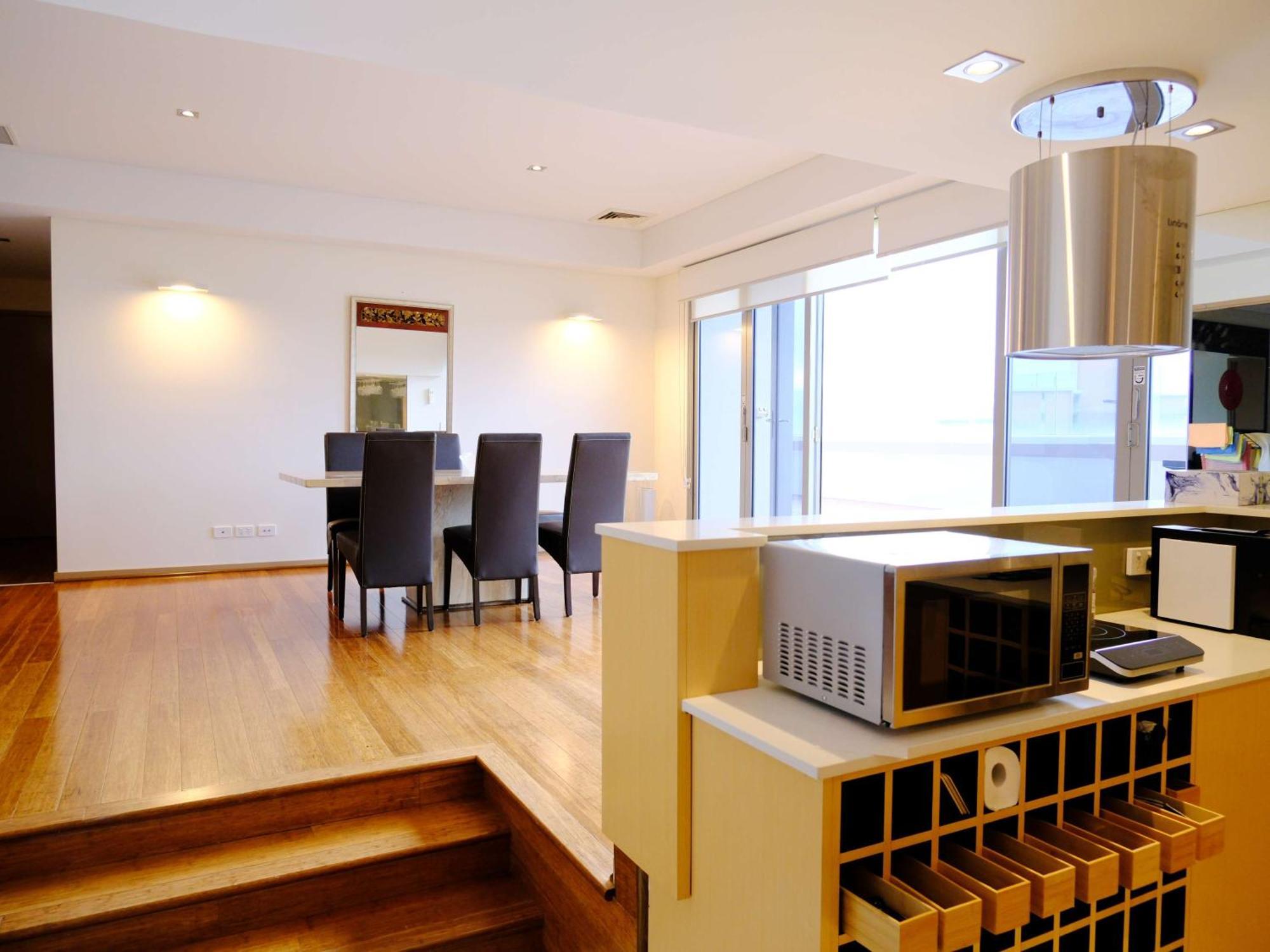 Two-Bedroom Apartment Harbour View