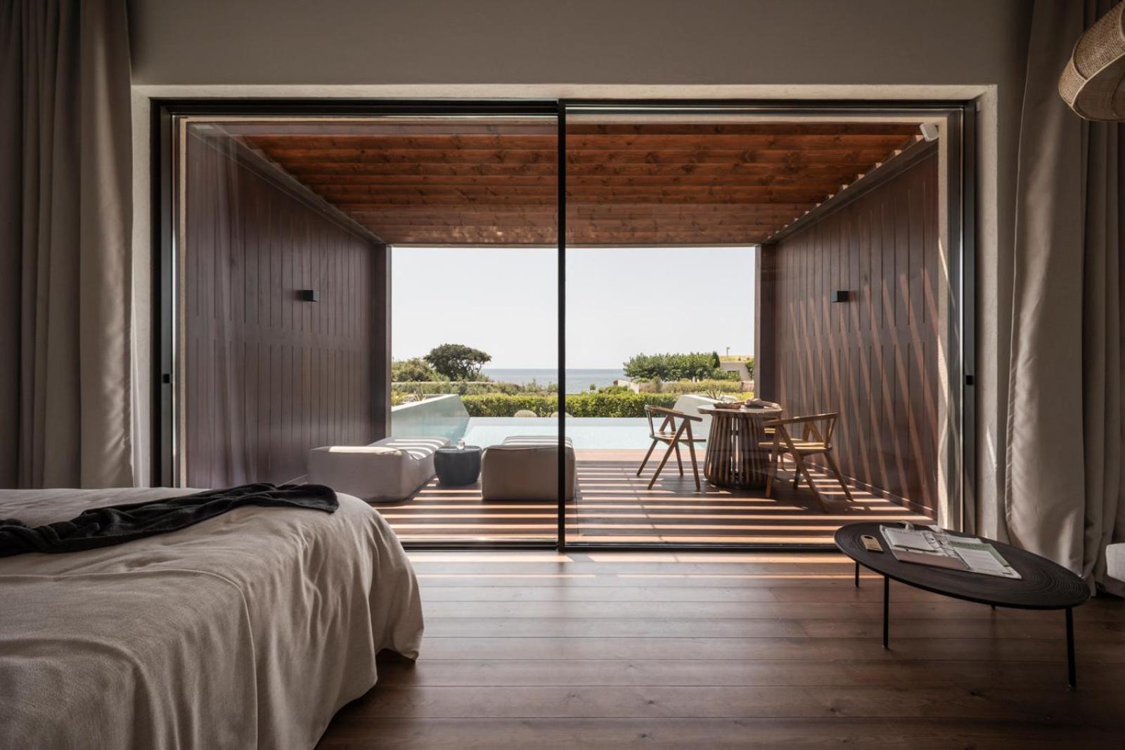 Mellow Pool Suite Sea View