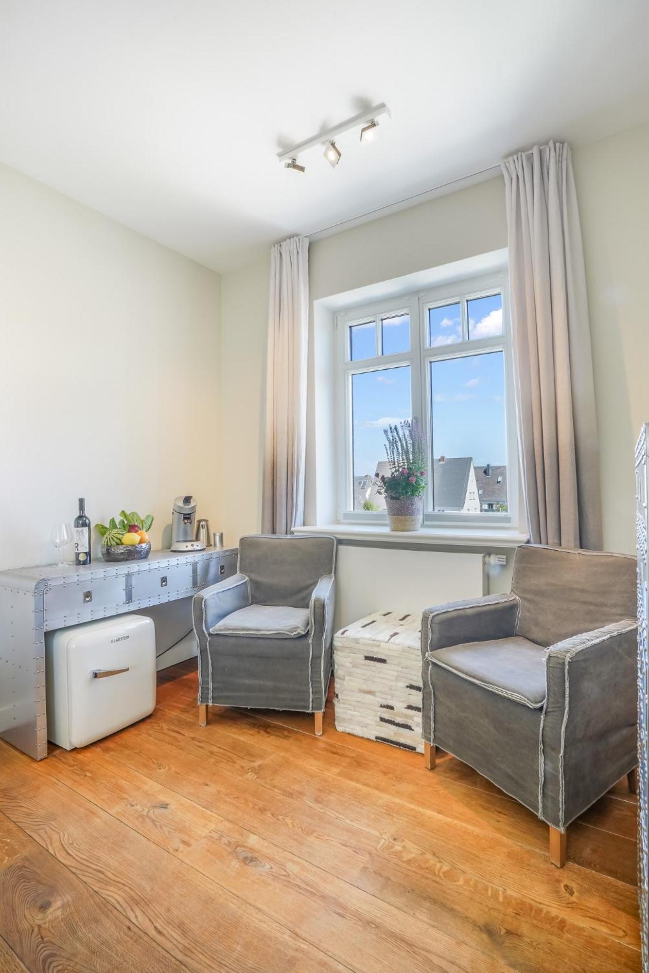 Budget Double Room,1690954232:JPEG