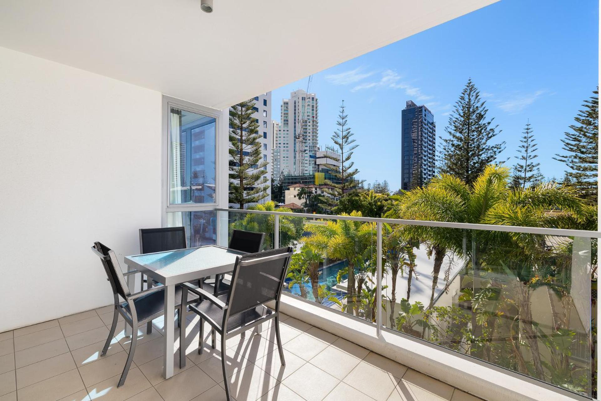 One-Bedroom Apartment with Garden View