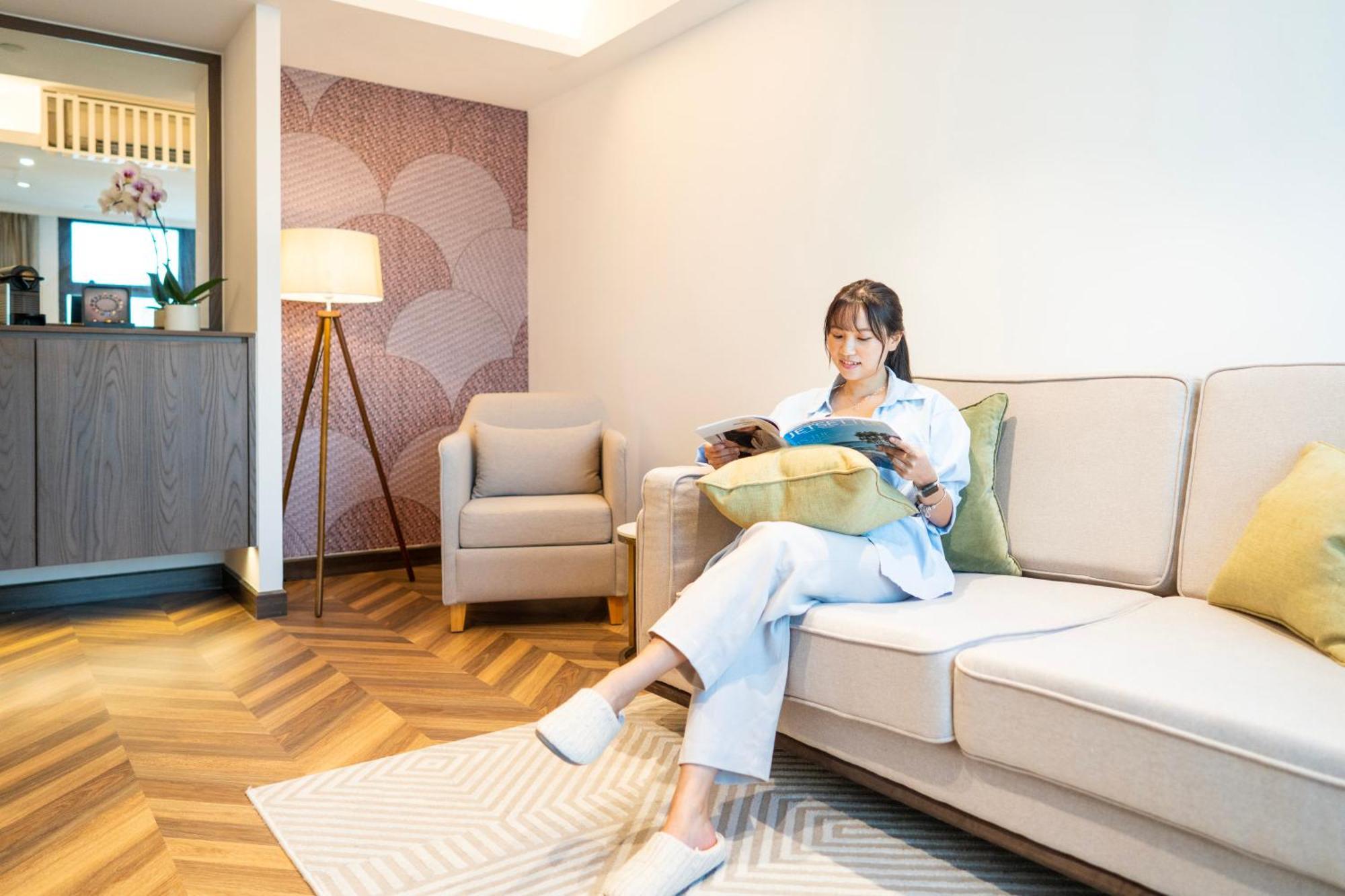 Luxury One-Bedroom Apartment,1698060425:JPEG