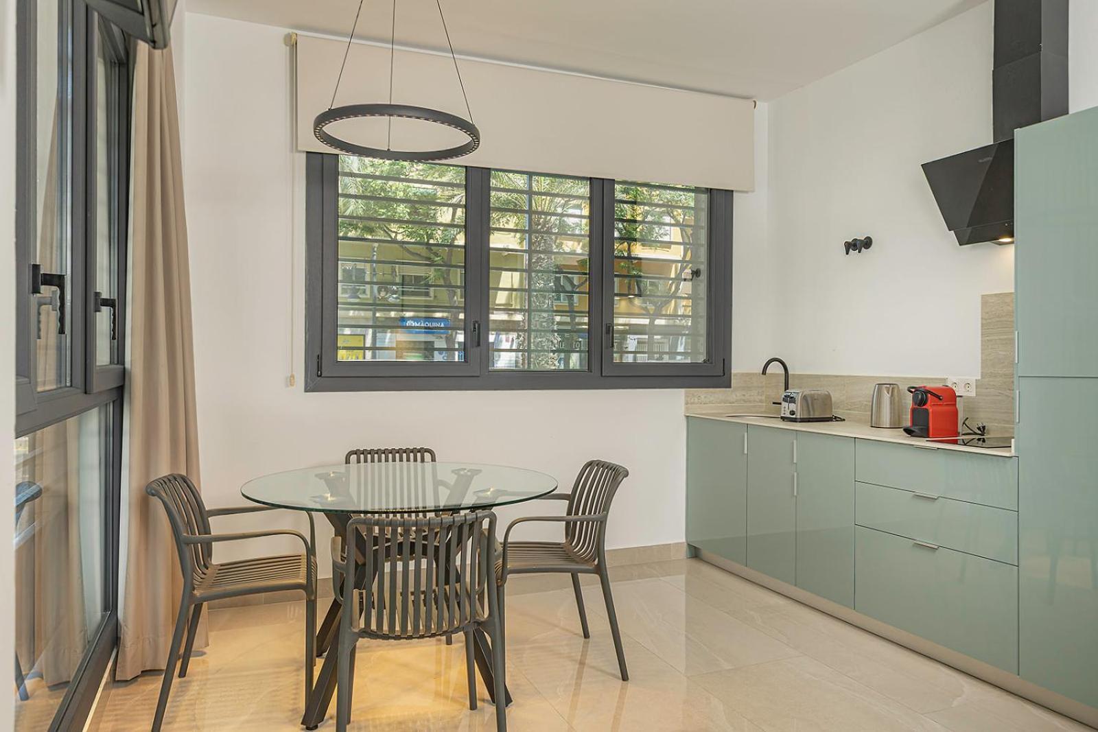 Deluxe Apartment