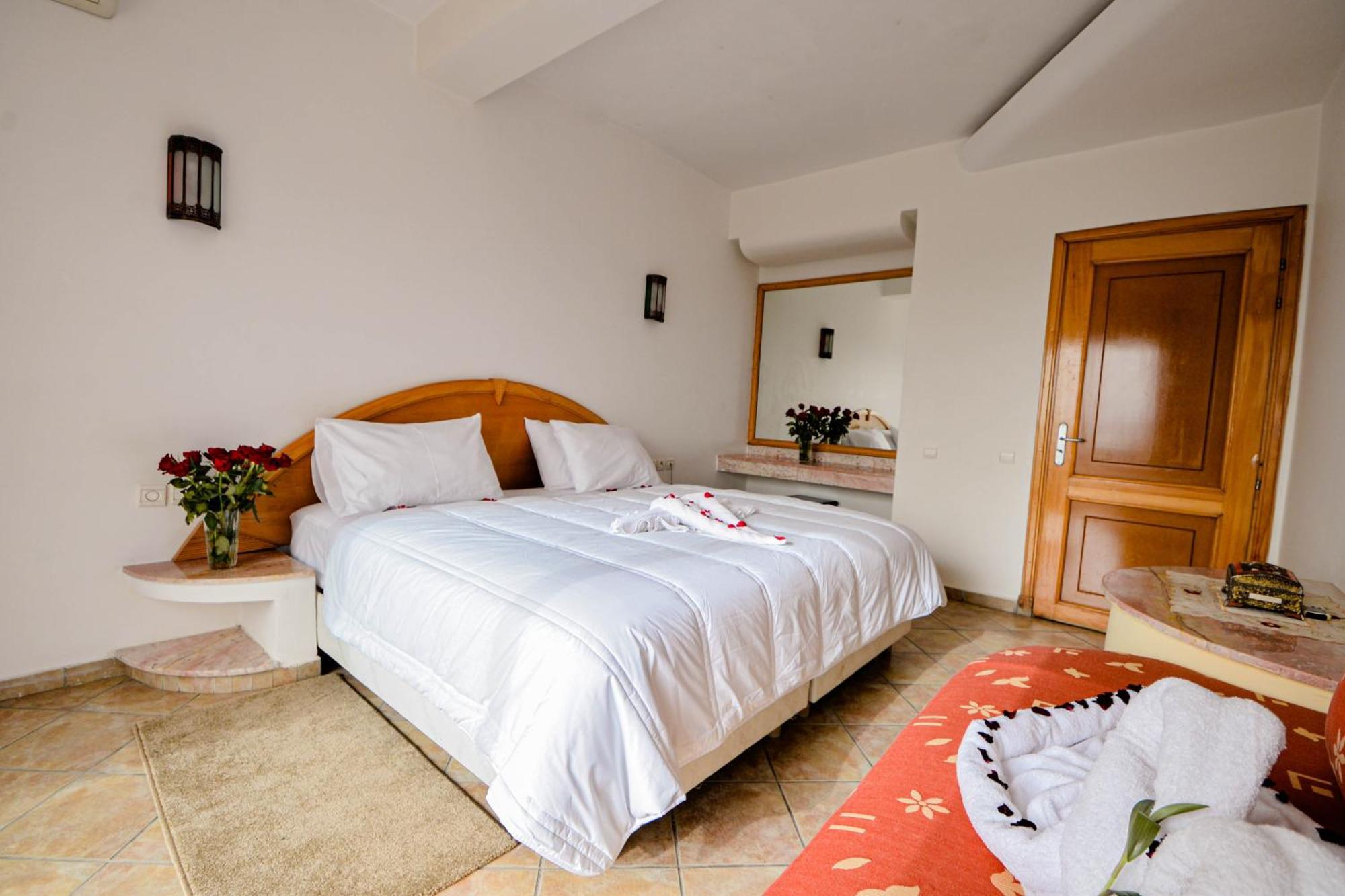 One-Bedroom Apartment,1706784284:JPEG