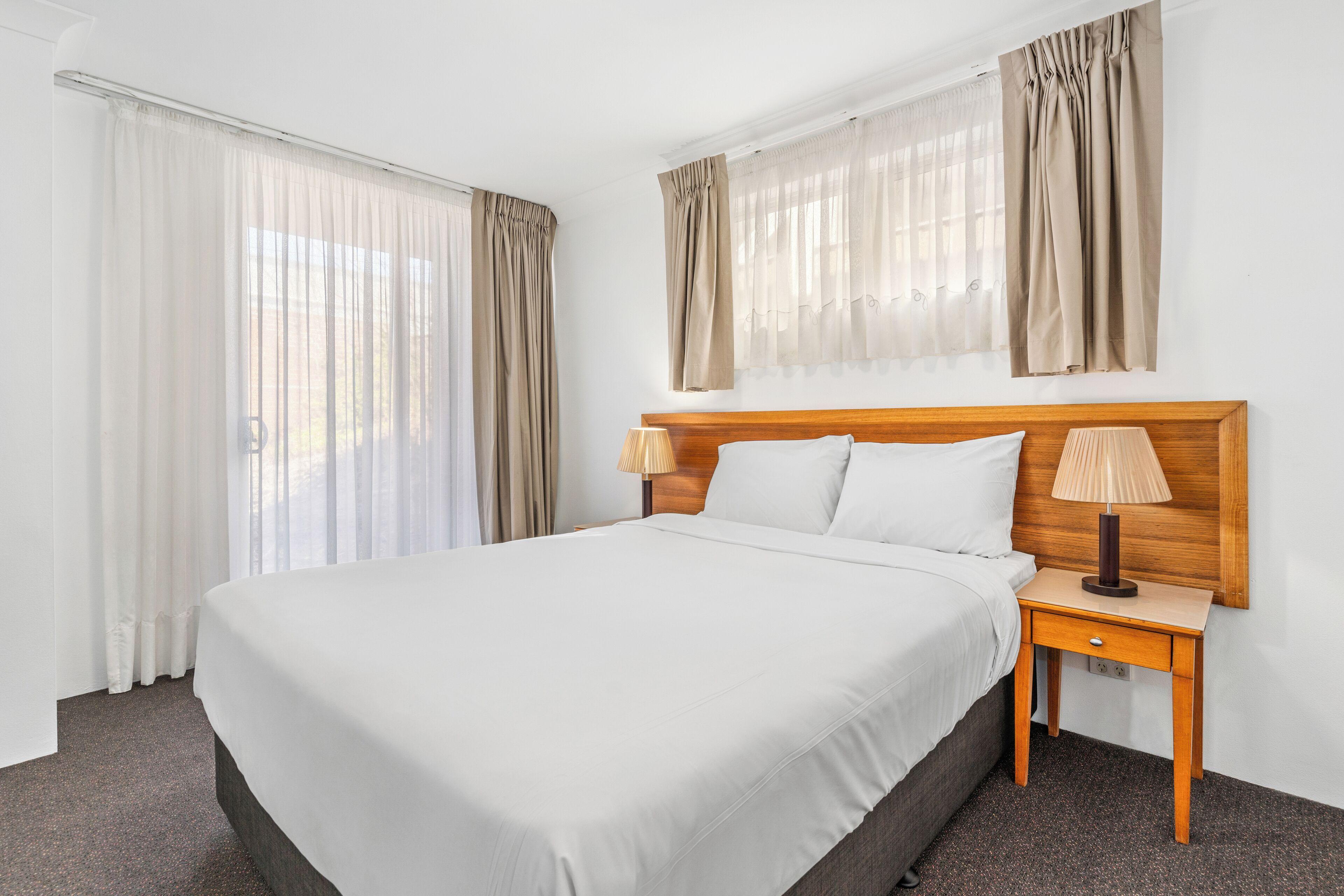 Executive One-Bedroom Apartment Limited Housekeeping