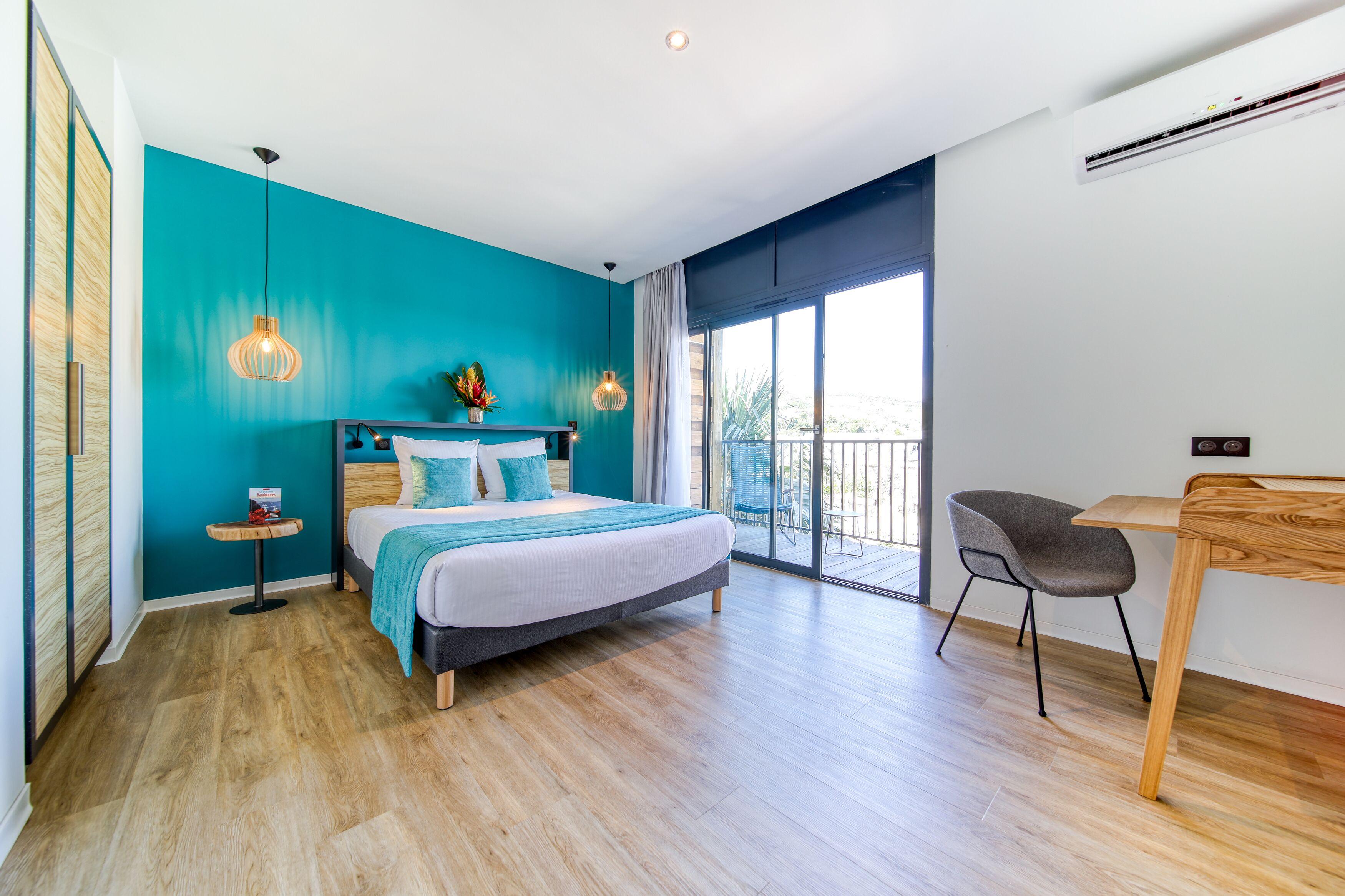 One-Bedroom Apartment with Balcony and Mountain View