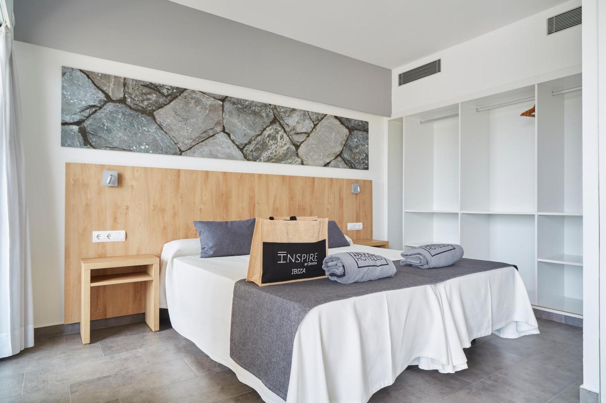 Inspire One-Bedroom Apartment with Sea View,1742717394:JPEG