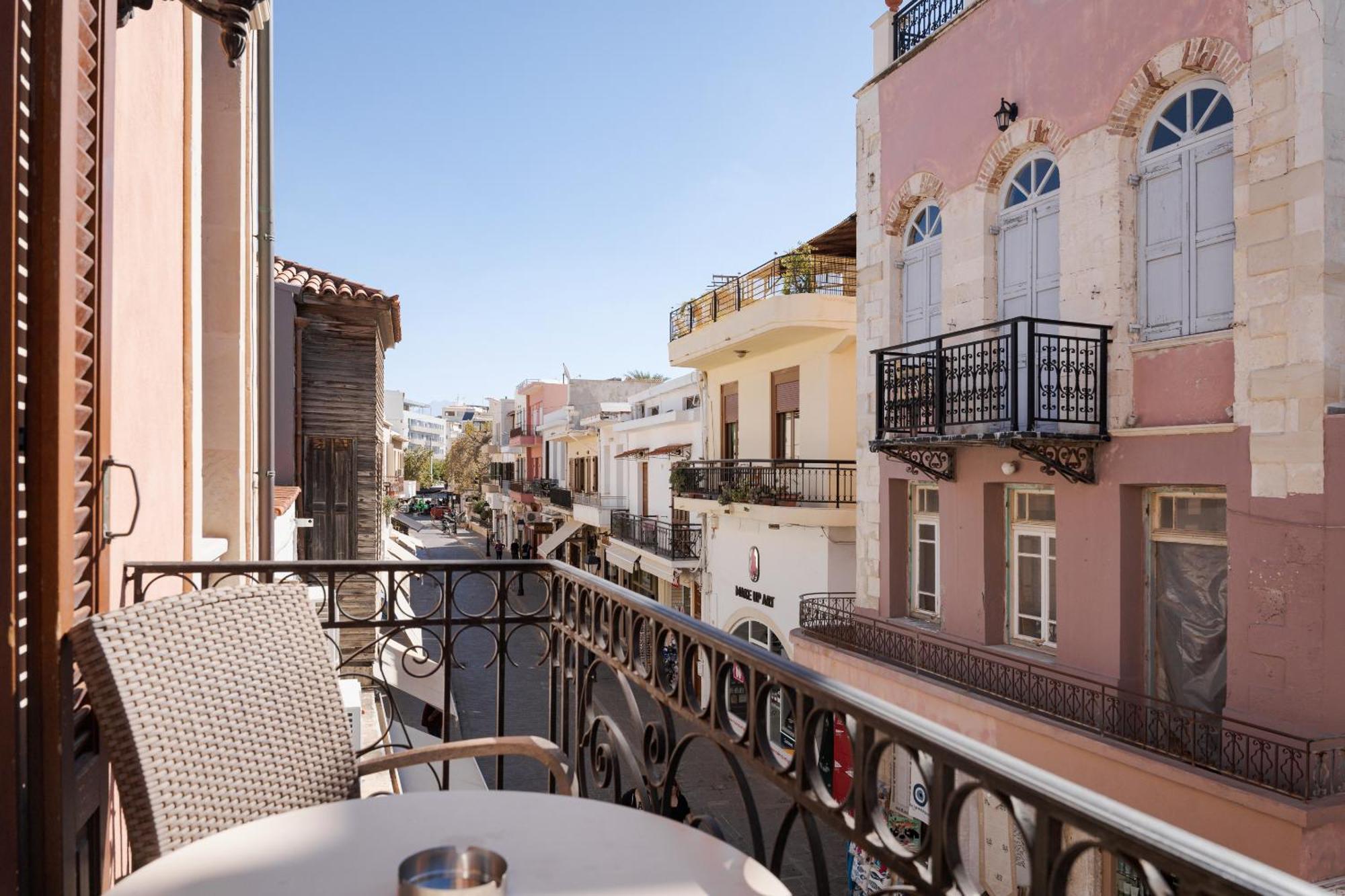 Suite de Luxe avec Balcon - Vue sur Ville