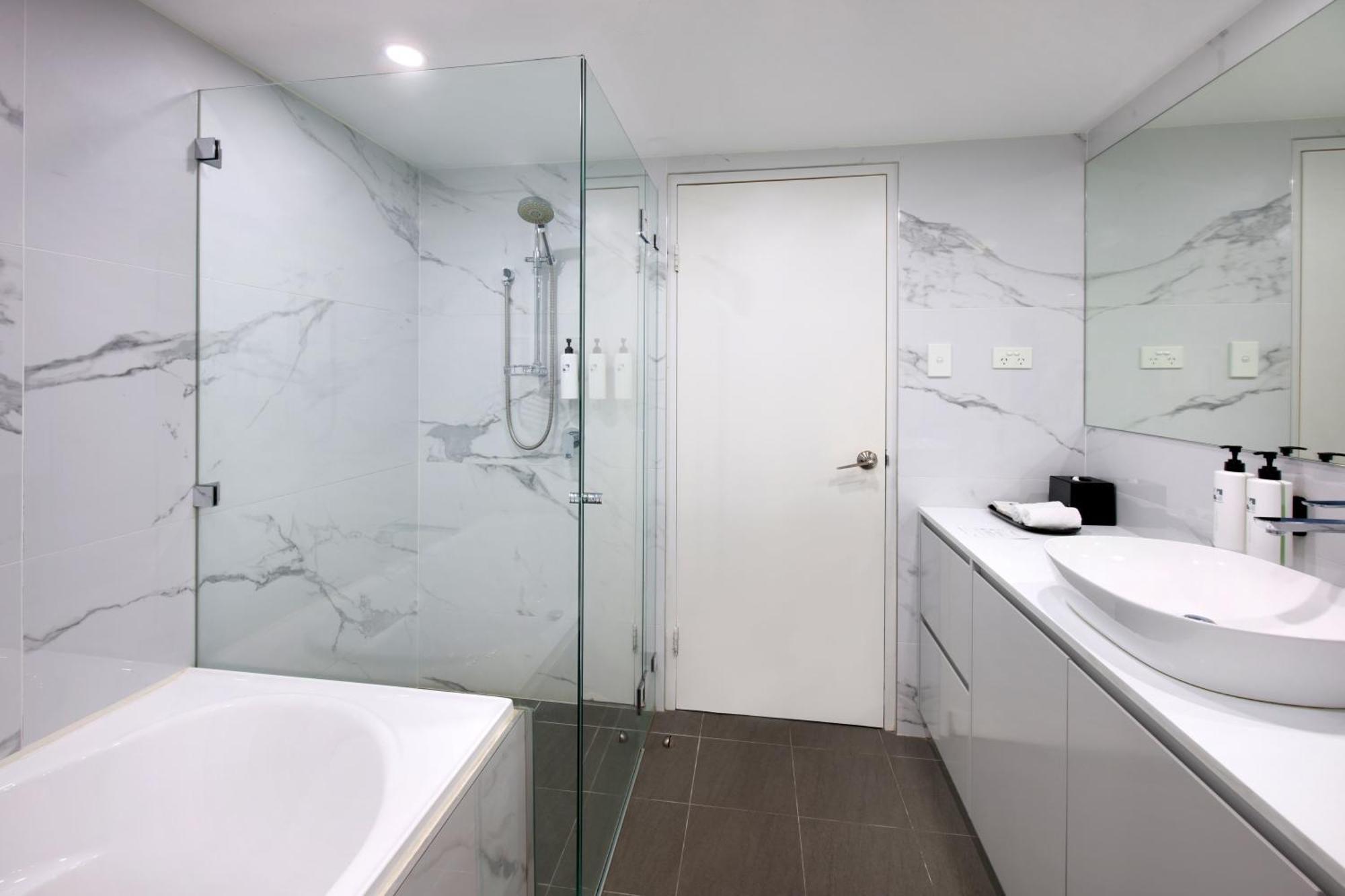 Executive Three Bedroom Apartment,1742747126:JPEG