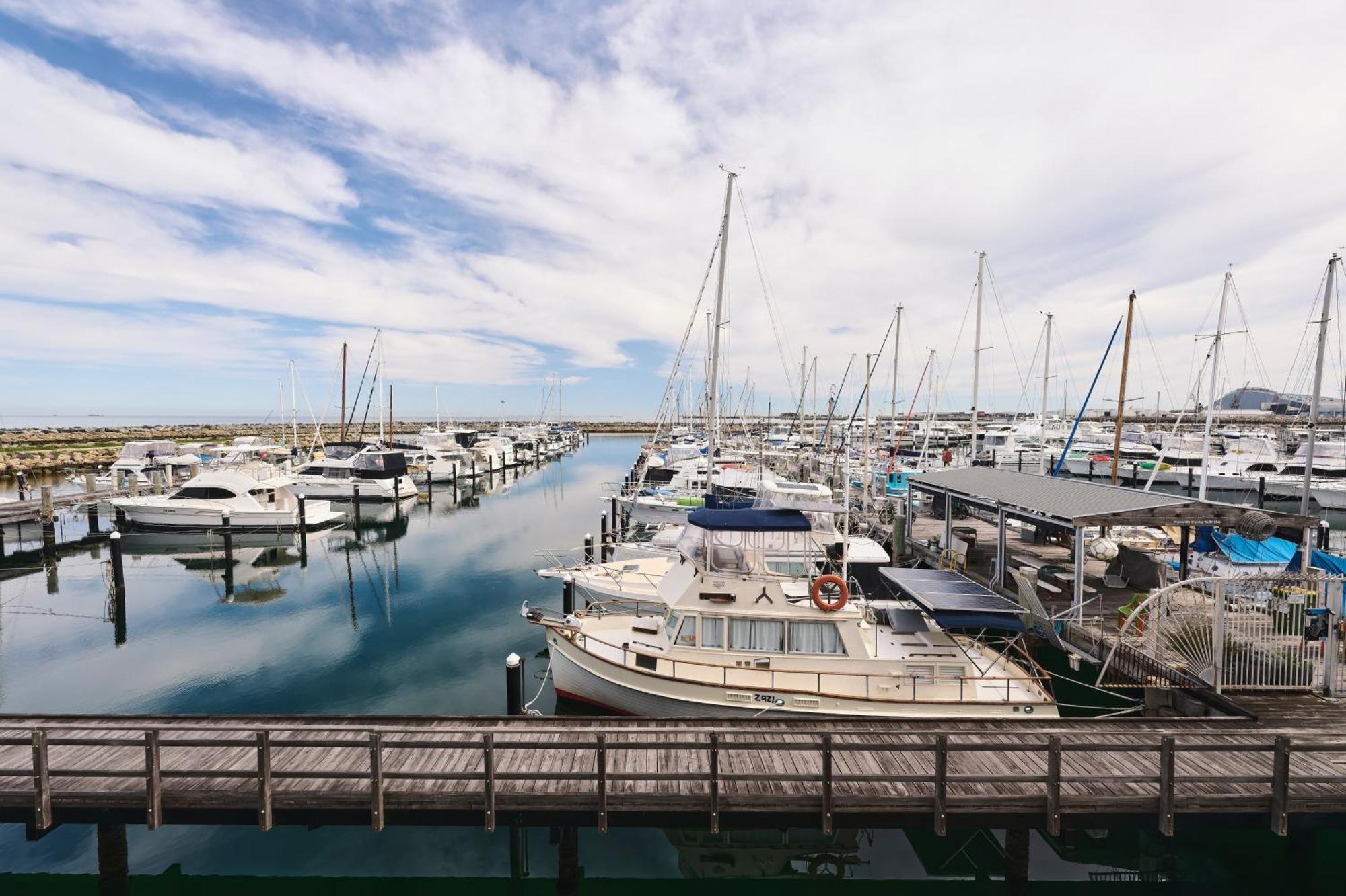 Two-Bedroom Apartment Marina View
