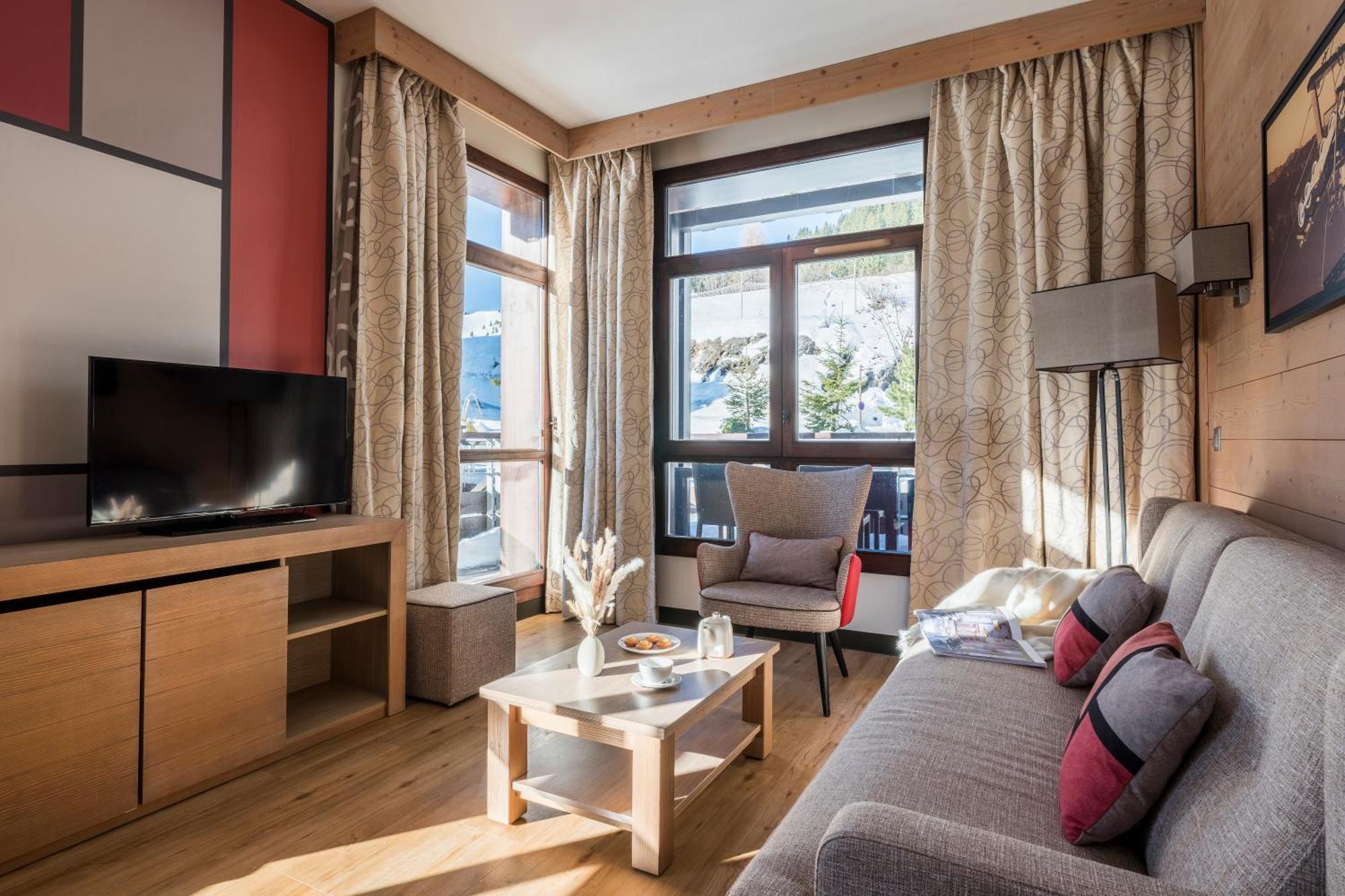 Two-Bedroom Apartment Balcony,1742890086:JPEG