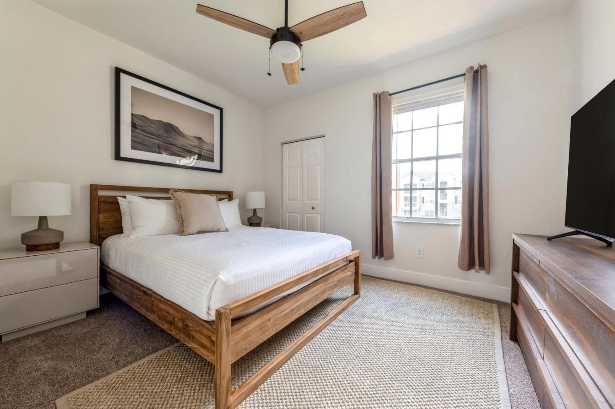 One-Bedroom Apartment Self Check Virtual Front Desk