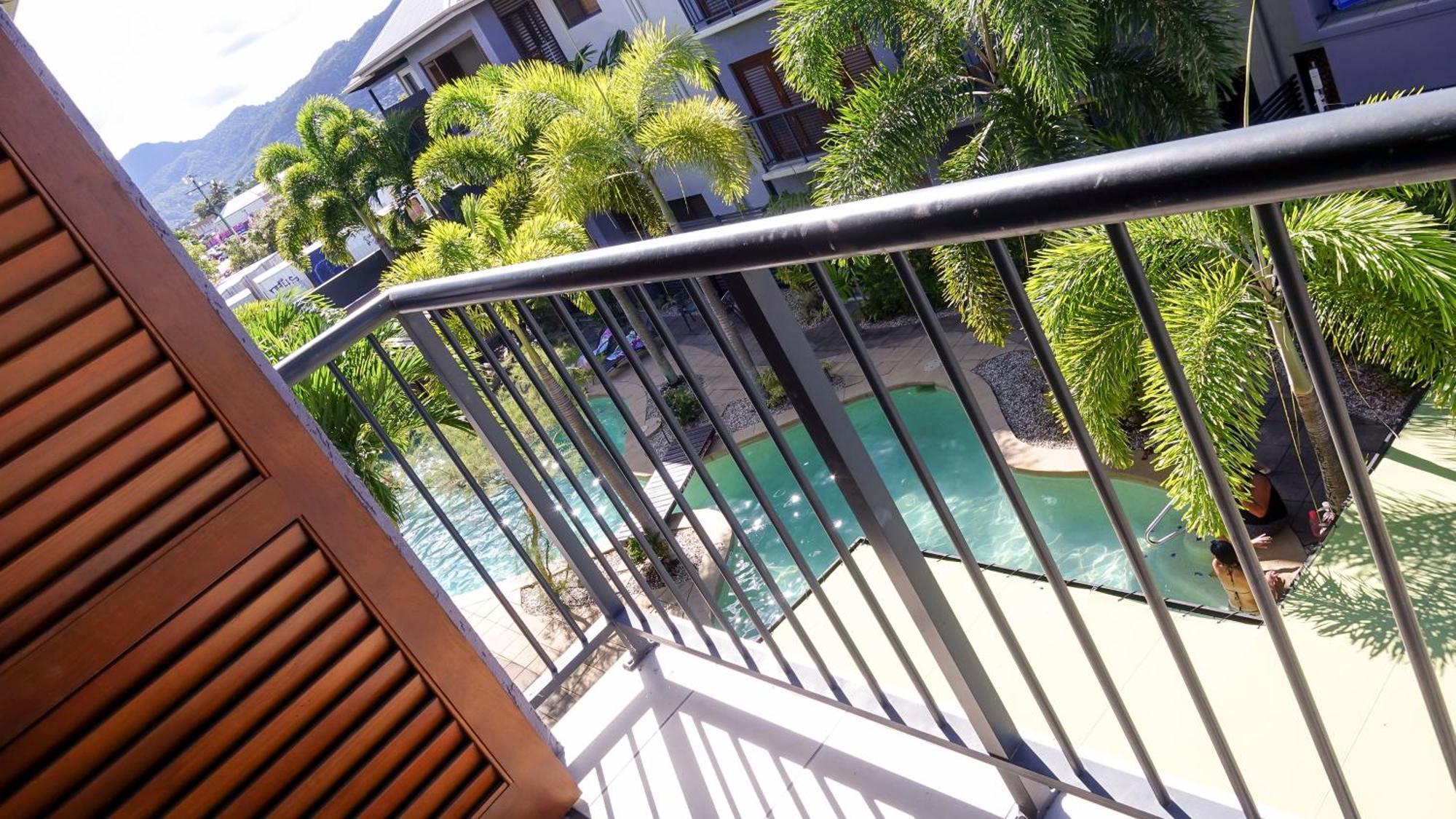 Apartment Pool View