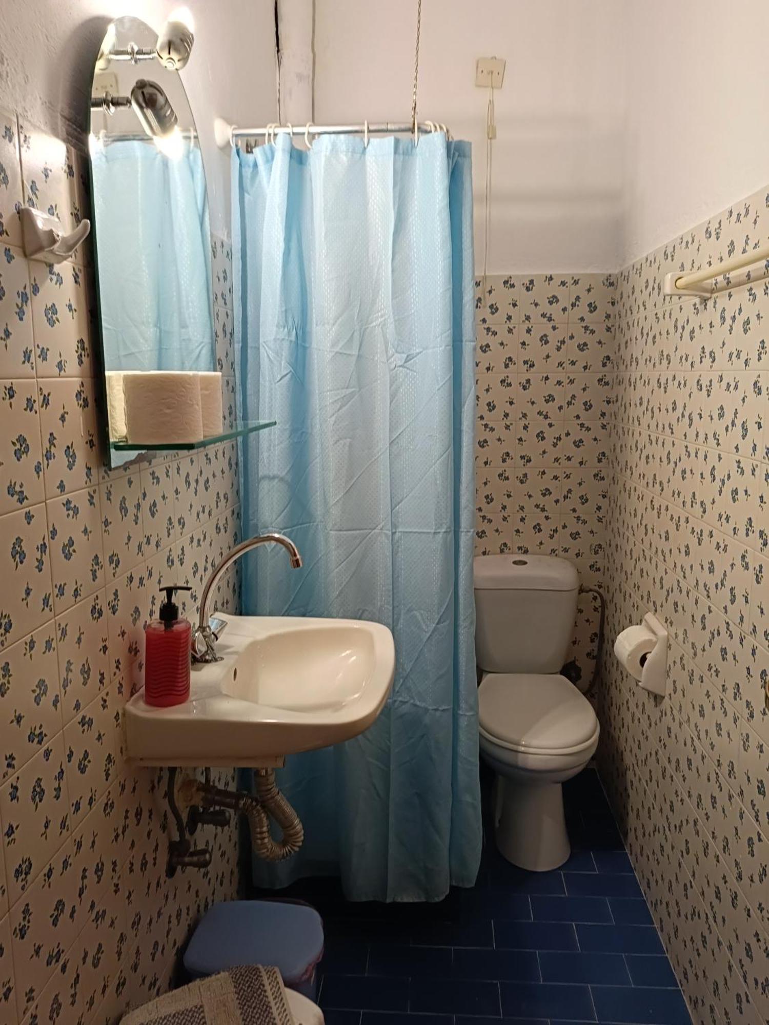 Economy One-Bedroom Apartment