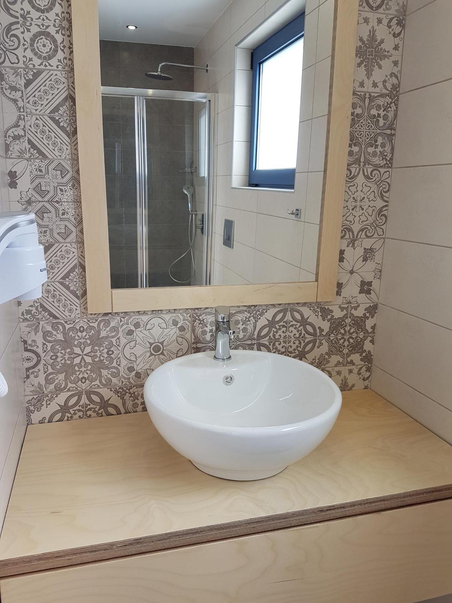 Junior Suite,1765589645:JPEG