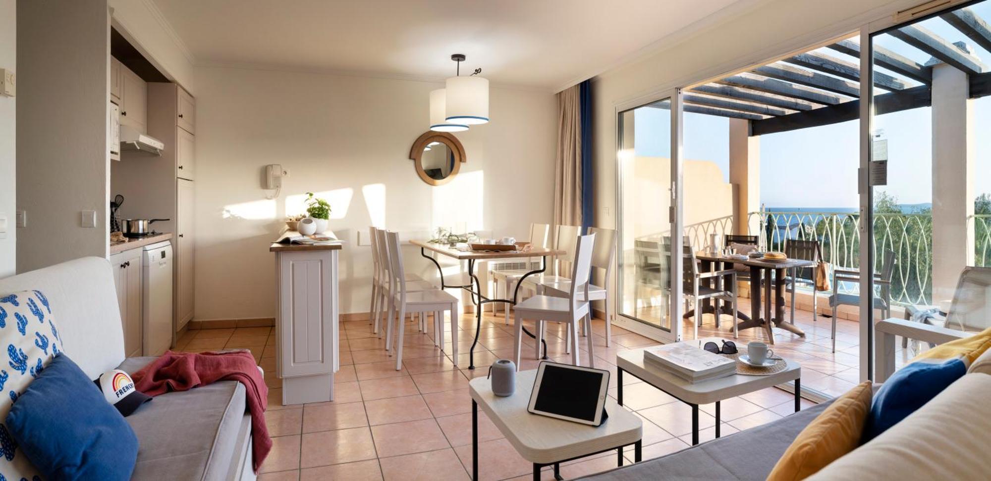 One-Bedroom Apartment Sleeping Alcove Air Conditioning Terrace or Balcony Sea View,1765803570:JPEG