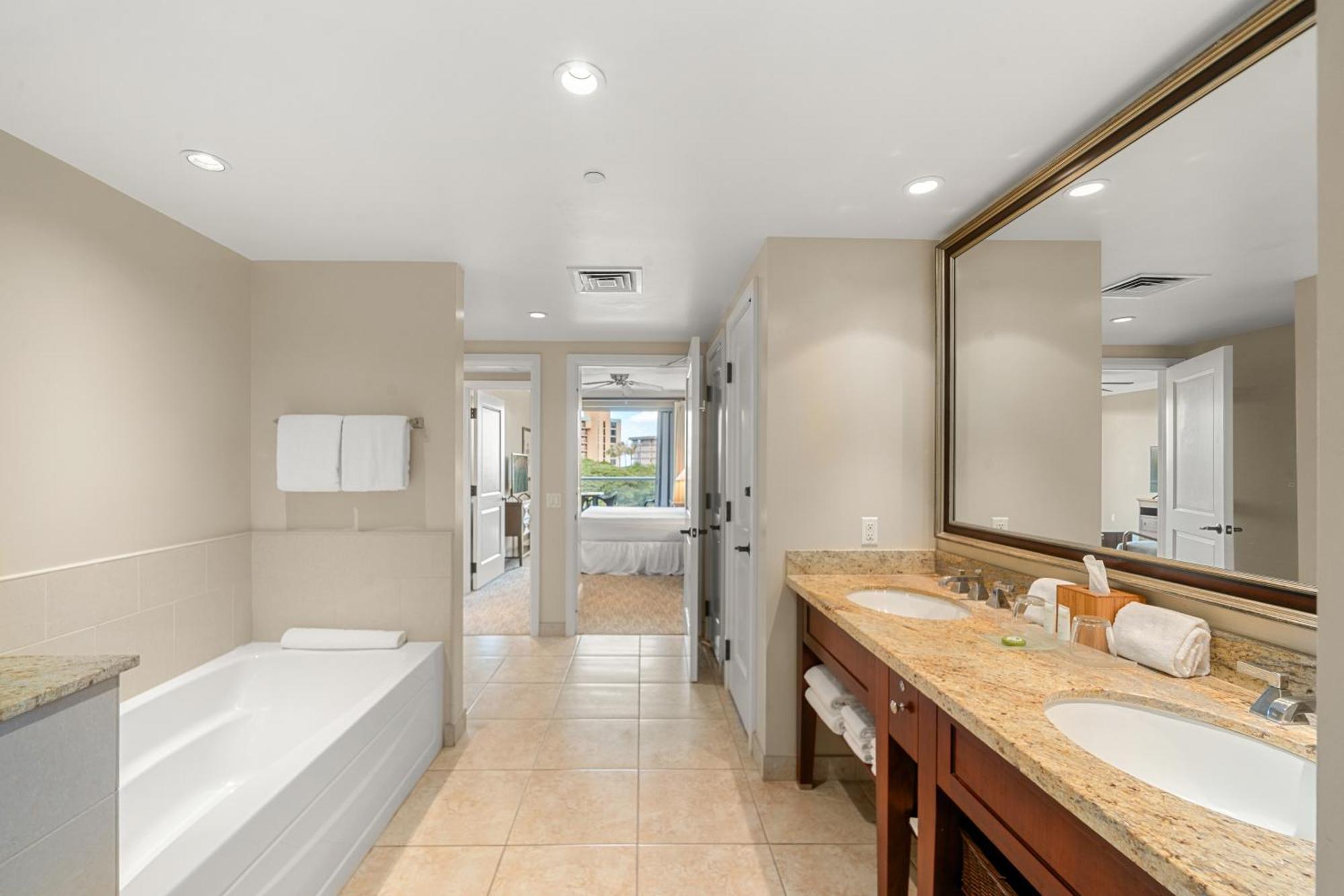 1 Bedroom Resort View with Den