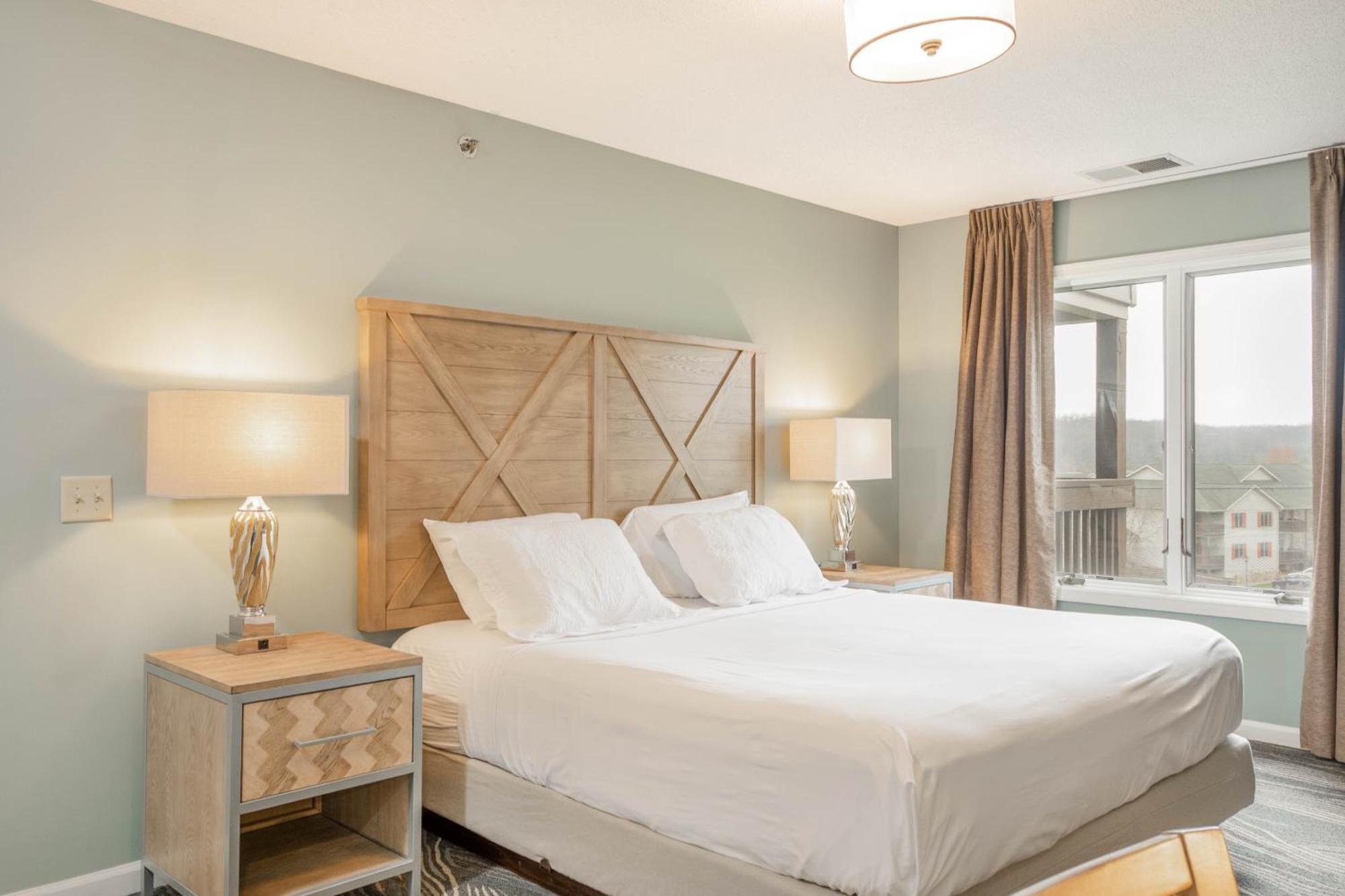 Woodstone Two Bedroom Deluxe Condo with Jacuzzi - Partial Kitchen