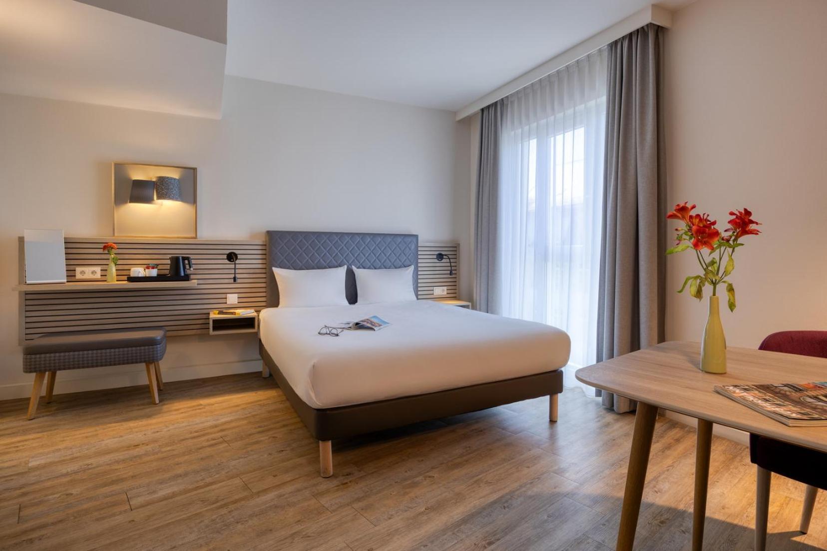 Classic Room,1770877570:JPEG