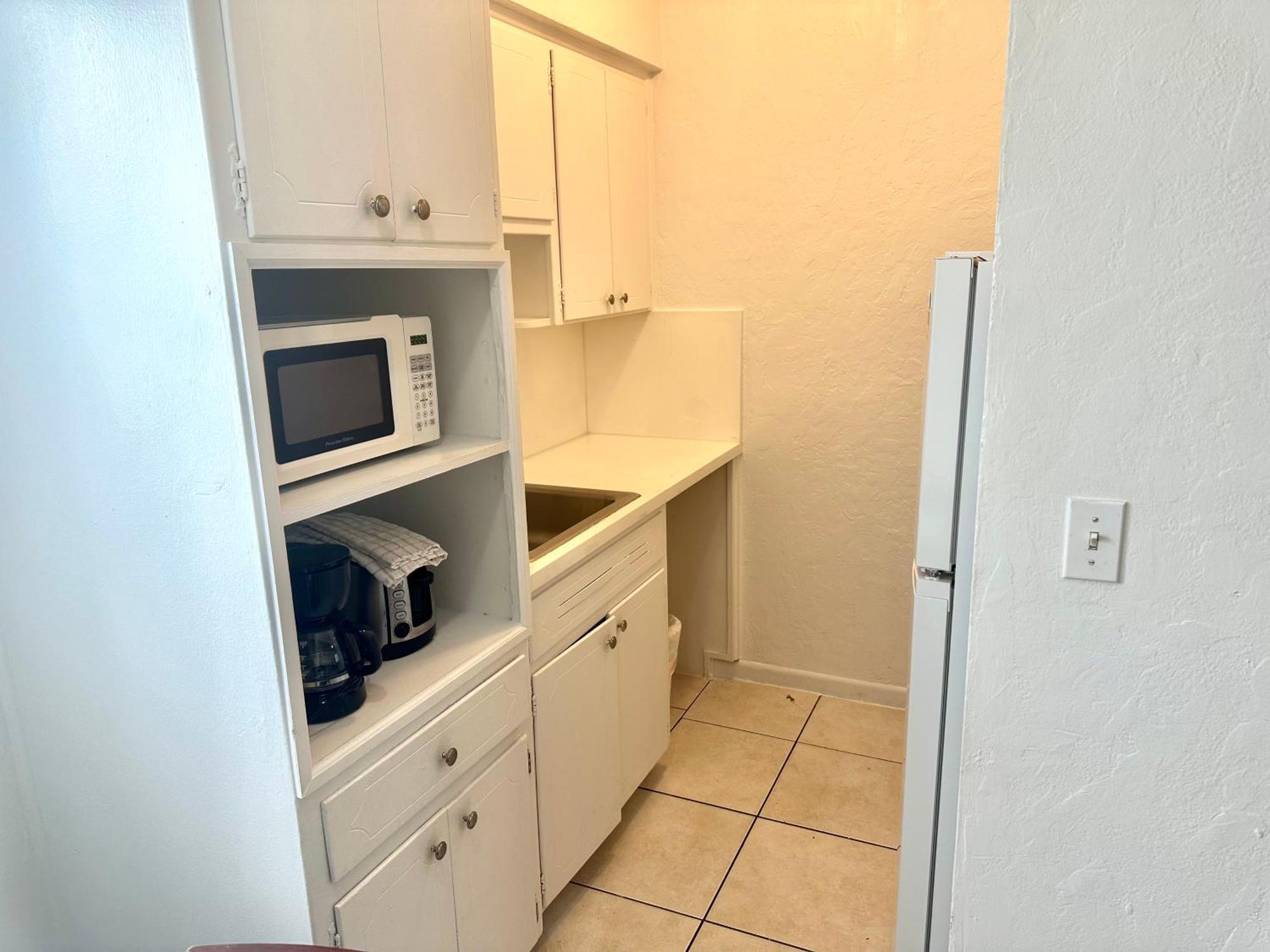 One-Bedroom King Suite