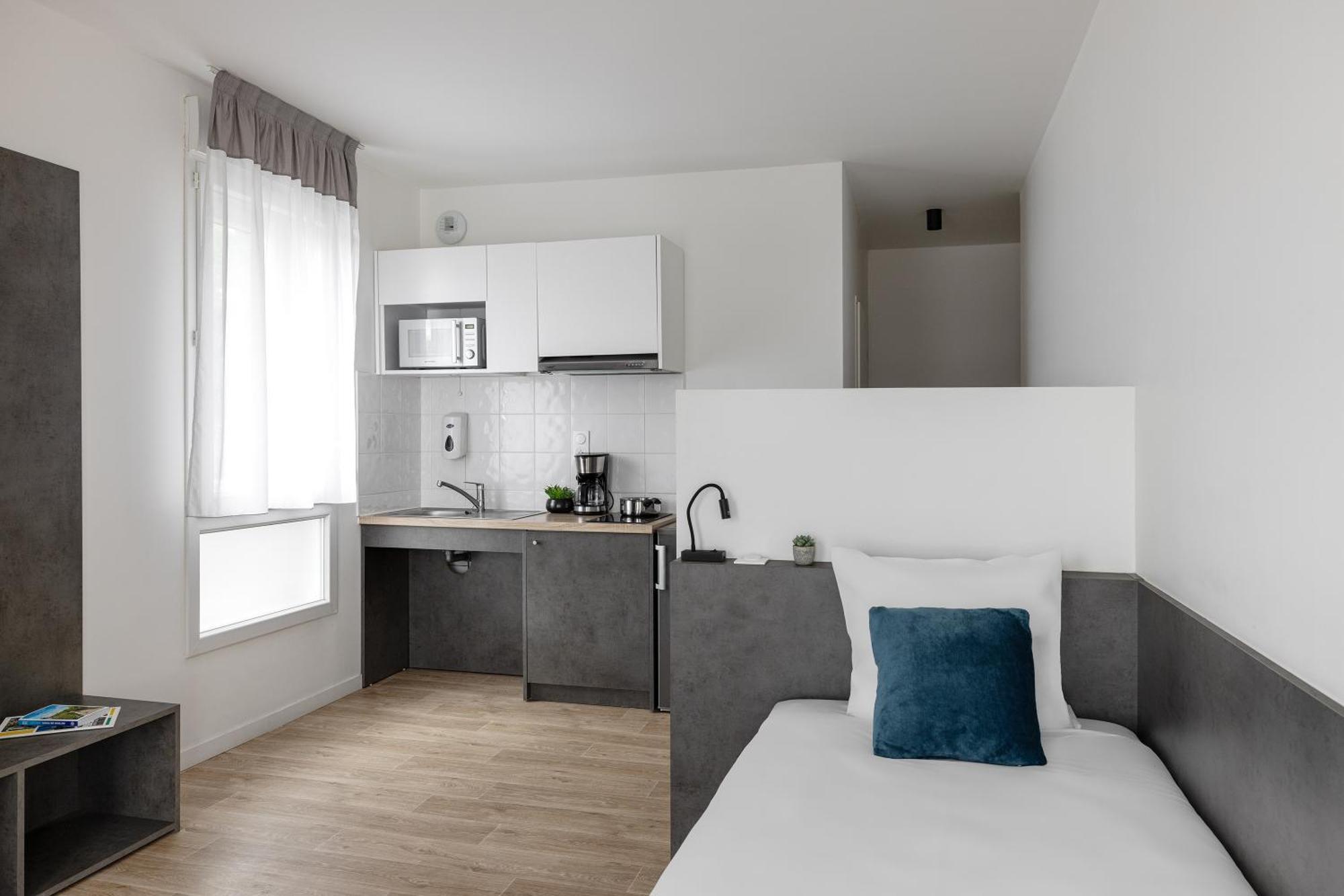 Chambre Simple - Accessible aux Personnes à Mobilité Réduite