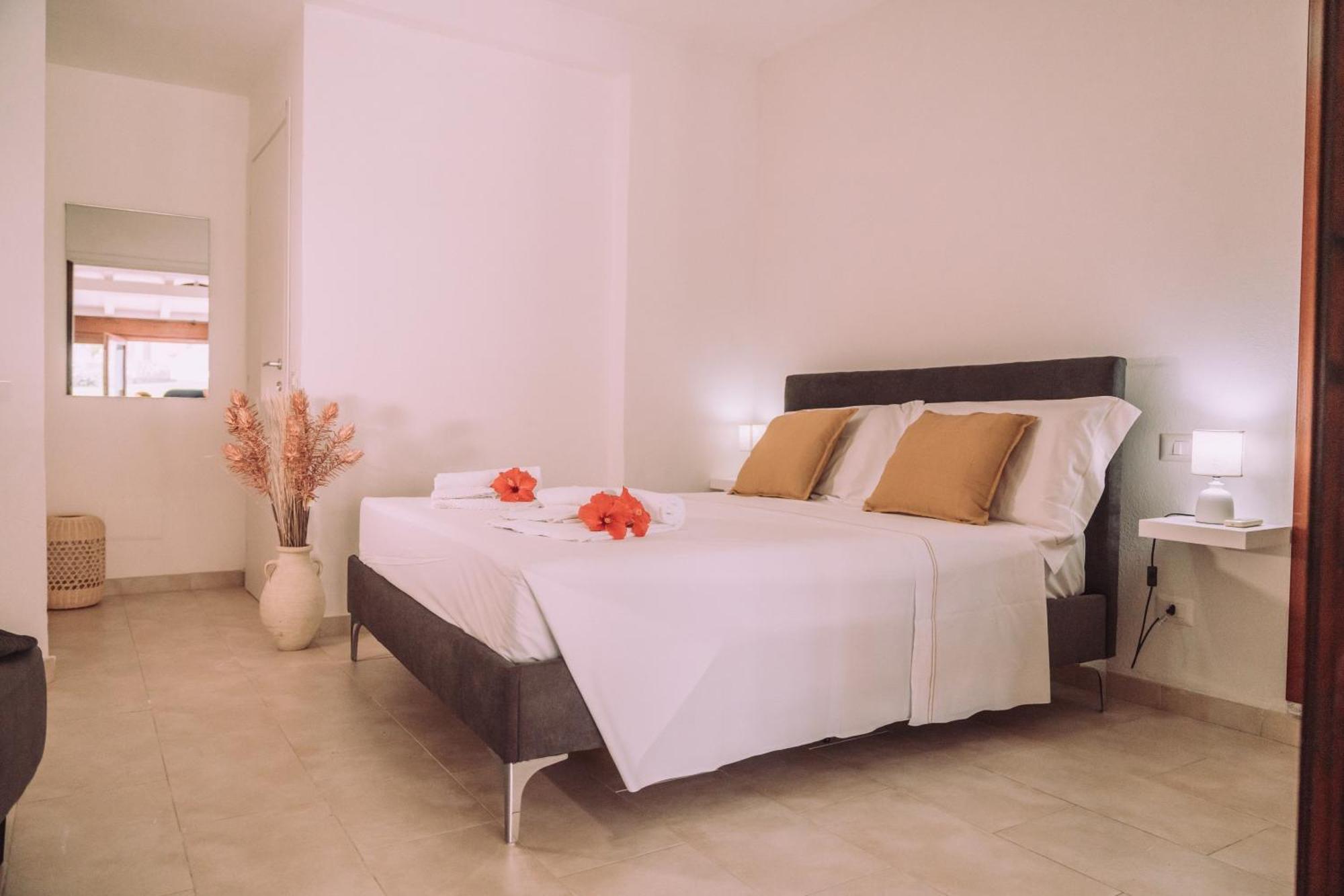 One-Bedroom Standard Apartment