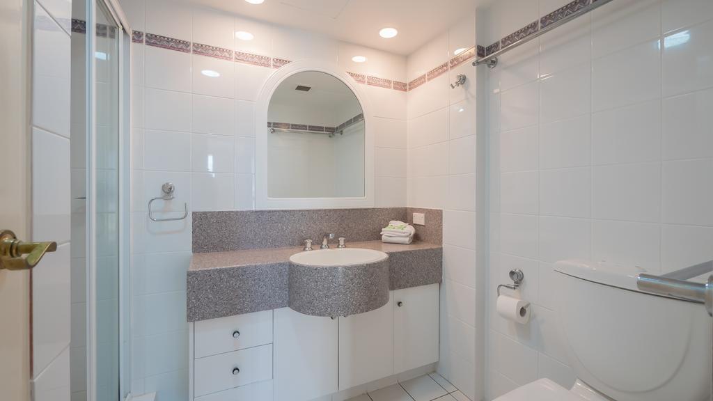 Three-Bedroom Apartment with Courtyard - Ground Floor
