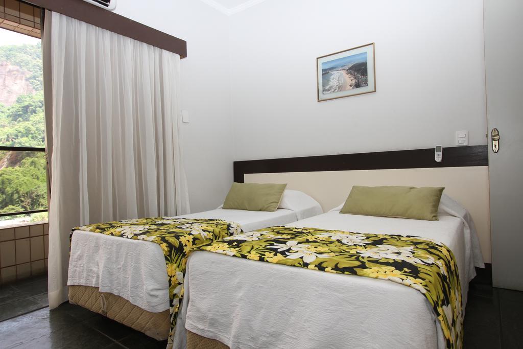 Apartment (3 Adults) with Single Beds