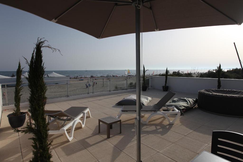 Appartement 2 Chambres avec Terrasse et Vue sur la Mer