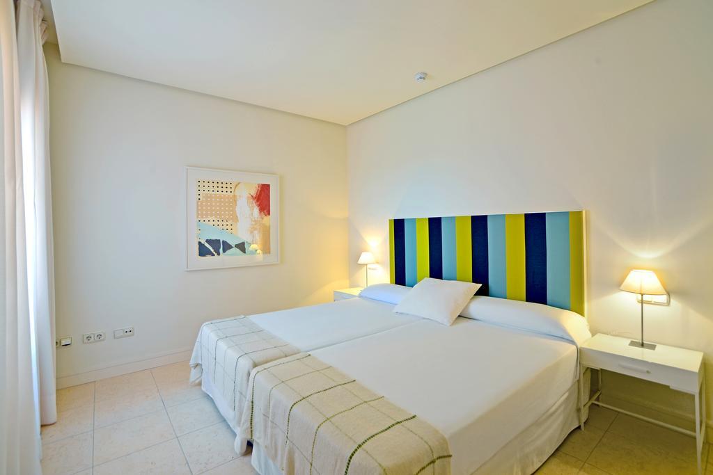 Luxury Three-Bedroom Apartment
