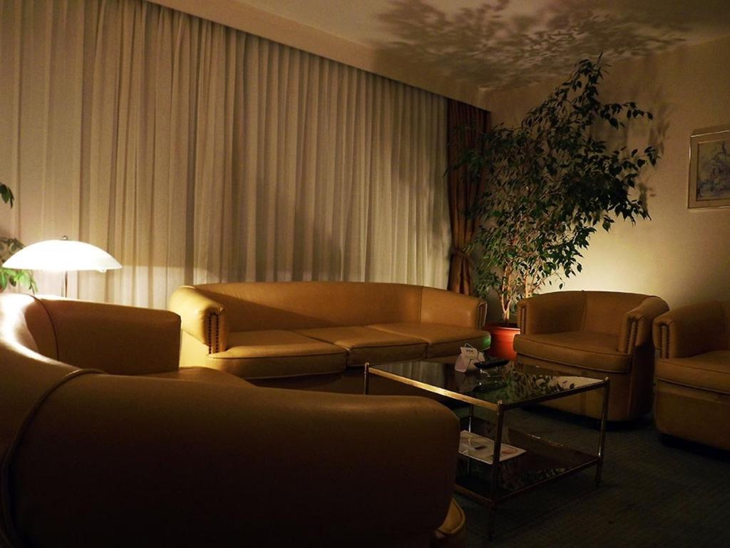 Two-Bedroom Apartment,114276248:JPEG