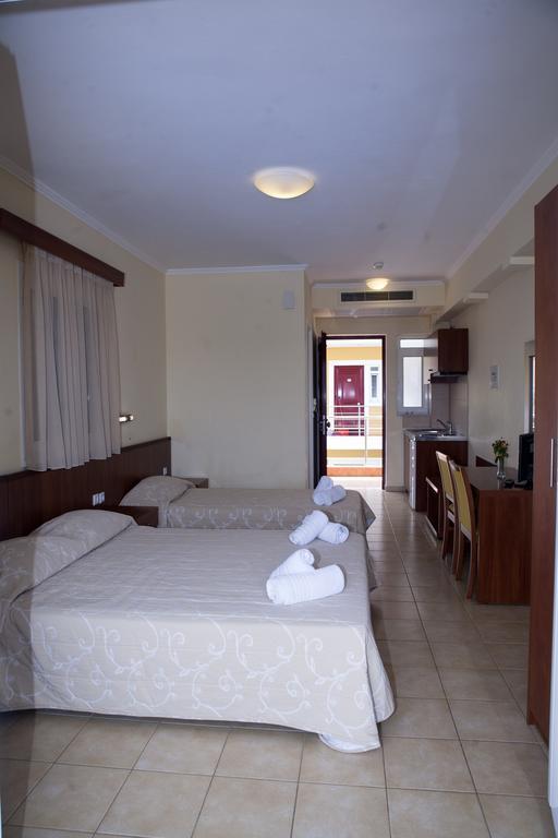 Apartment (3 Adults)