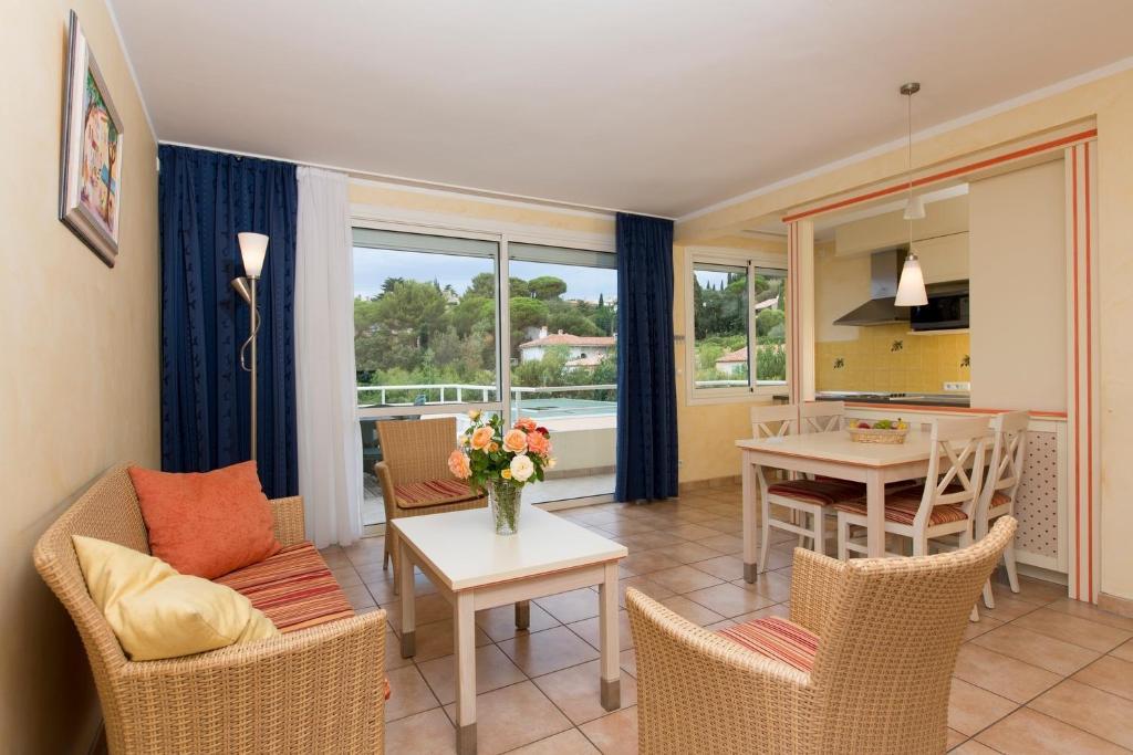 Apartment mit 2 Schlafzimmern und Terrasse