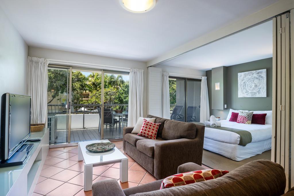One-Bedroom Apartment,315985349:JPEG